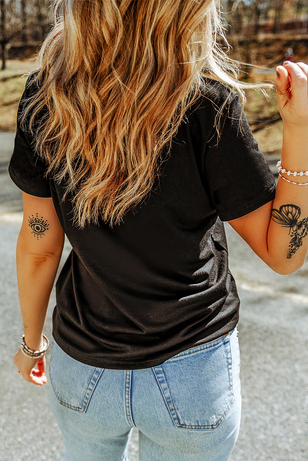 Black Cheerful Sequin Bow Patched Game Day T Shirt