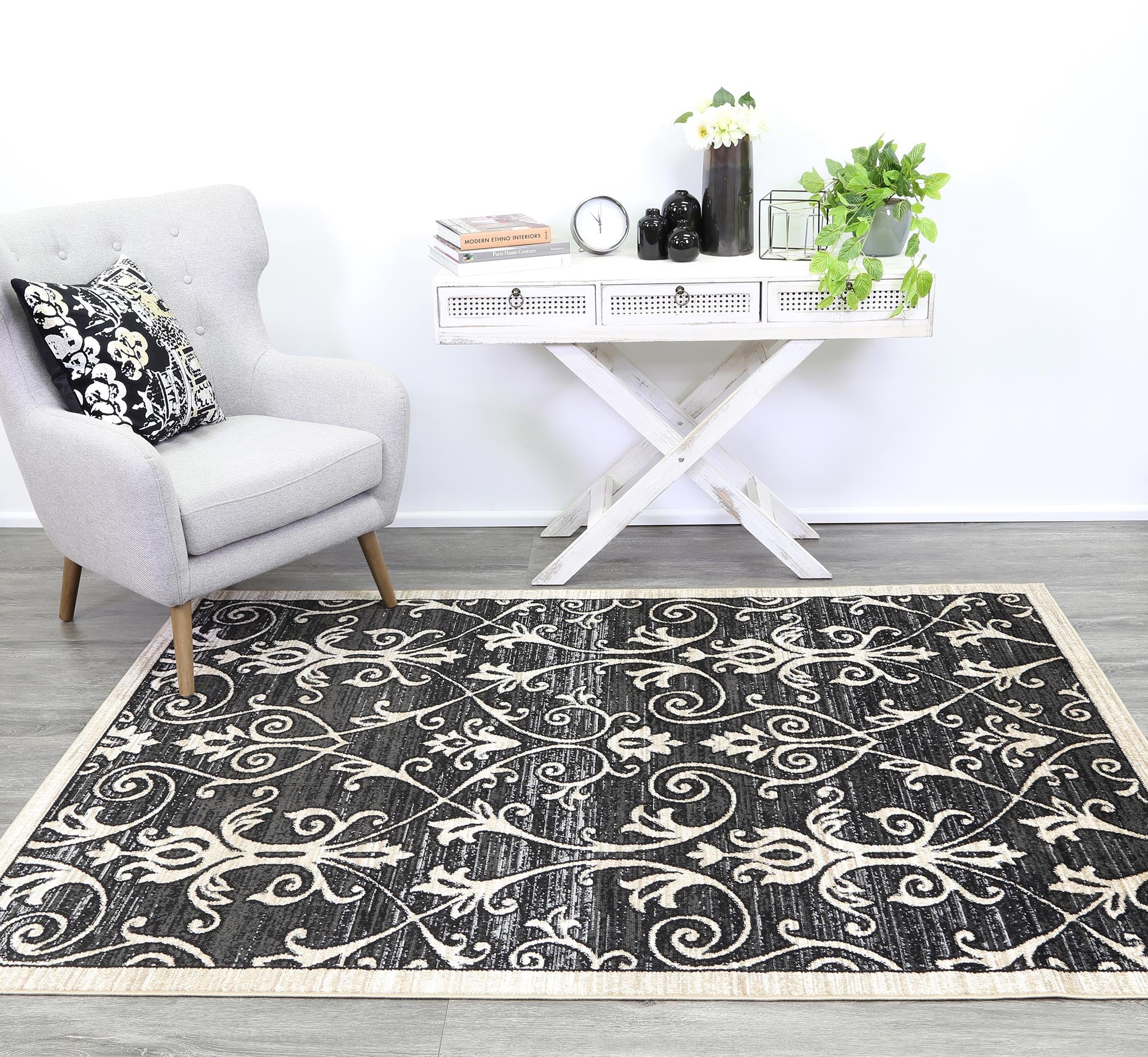 Ario Lattice Traditional Black and Cream Rug