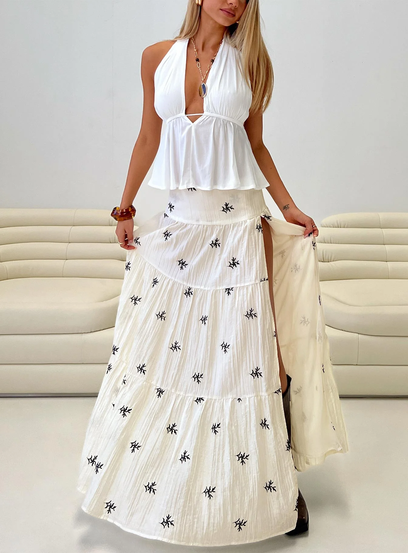 Cinnamon Embroidered Maxi Skirt Cream / Navy