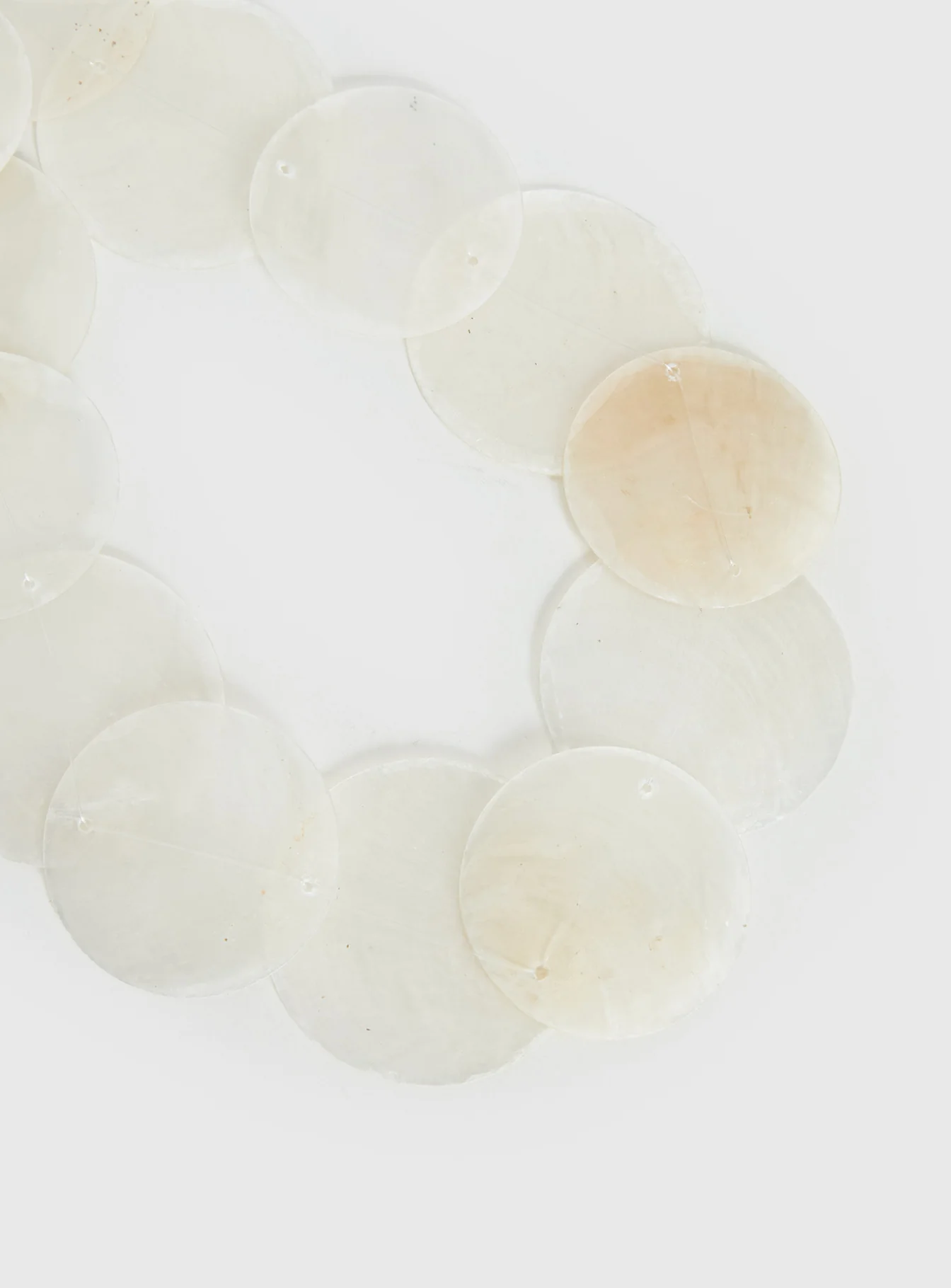 Summer Solstice Shell Detail Necklace White