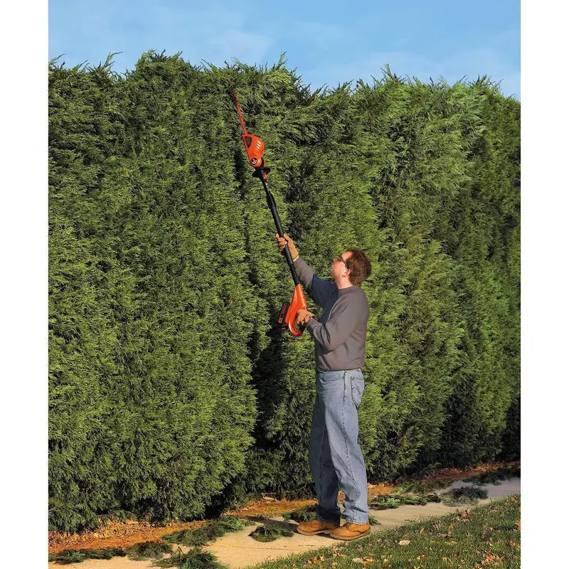 BLACK+DECKER 20 V MAX akumulatorowa podkaszarka do żywopłotów na wysięgniku z (1) akumulatorem 1,5 Ah i ładowarką LPHT120