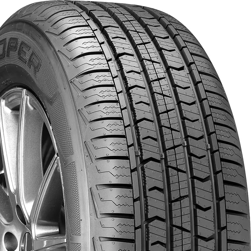Opony całoroczne Cooper Discoverer EnduraMax 245/65R17 107H, zaprojektowane specjalnie dla samochodów Ford Explorer i GMC Acadia.