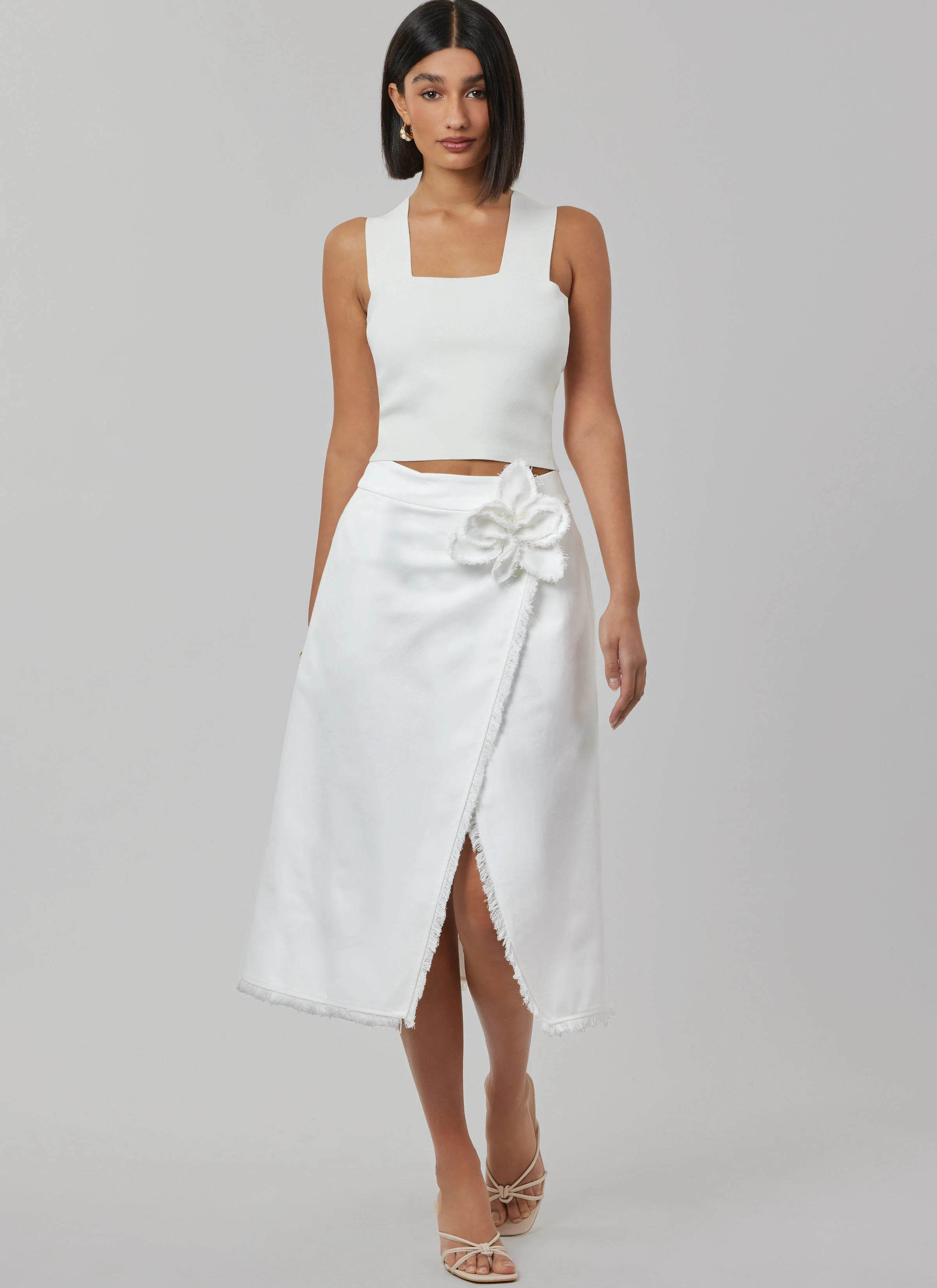 Simplicity SS3104 Misses' Wrap Skirts with Detachable 3D Flower