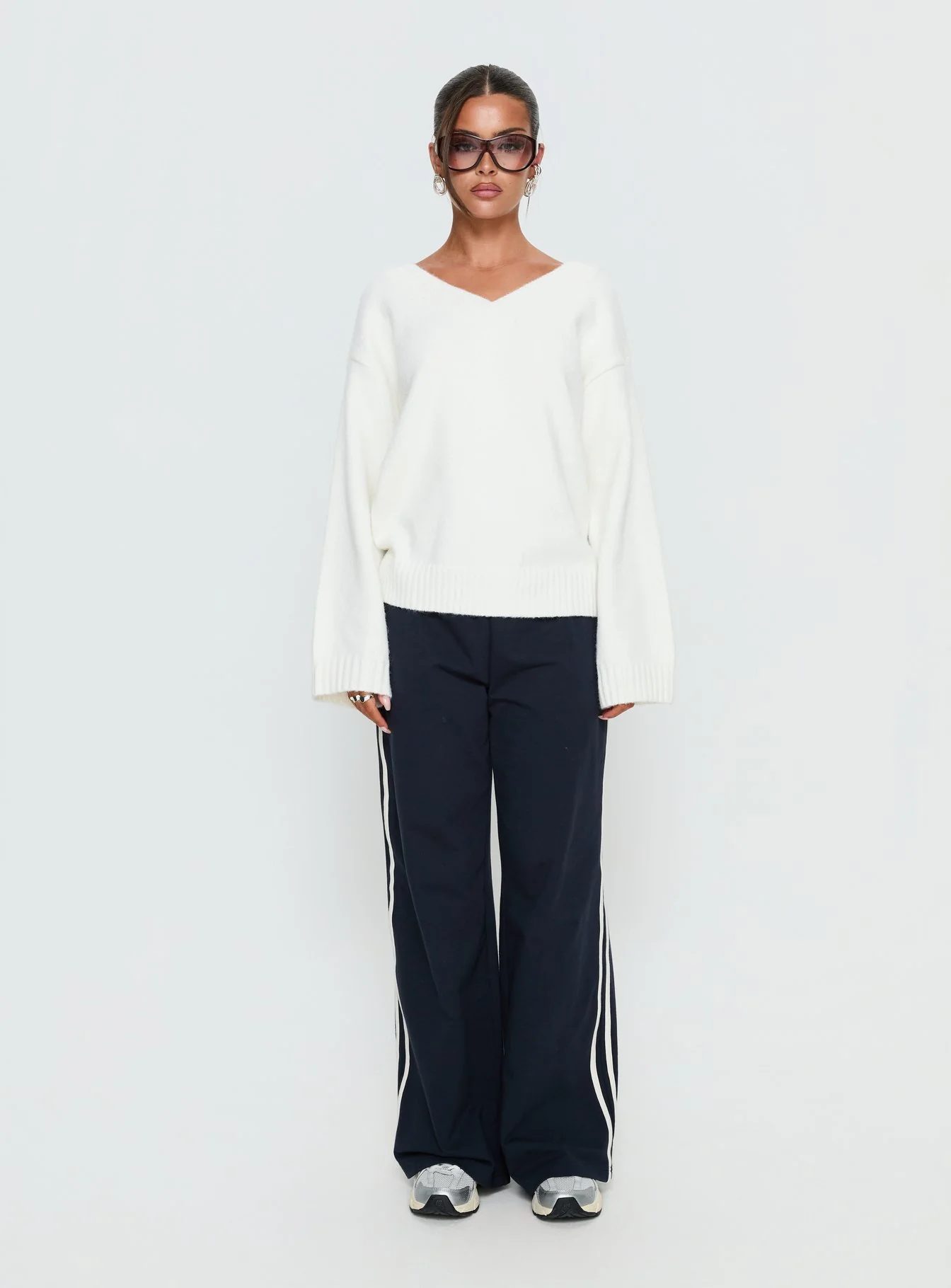 Kaileigh V Neck Knit Sweater Cream