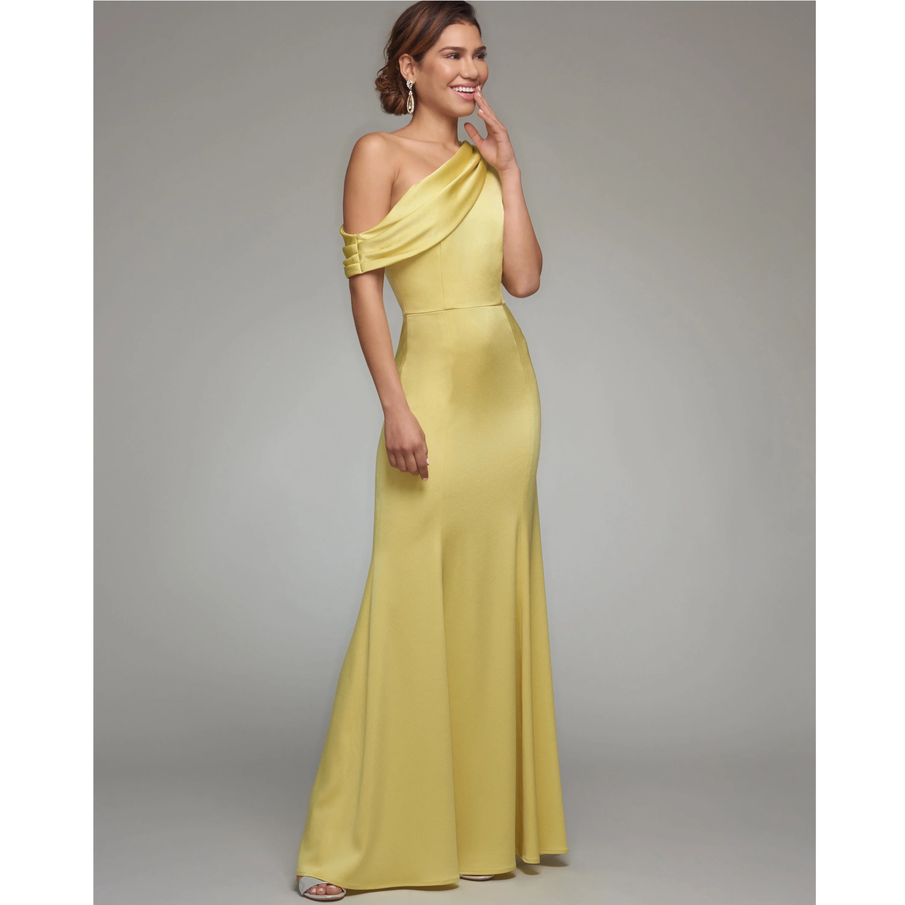 Simplicity Pattern 8870 Misses'/Miss Petite Dress