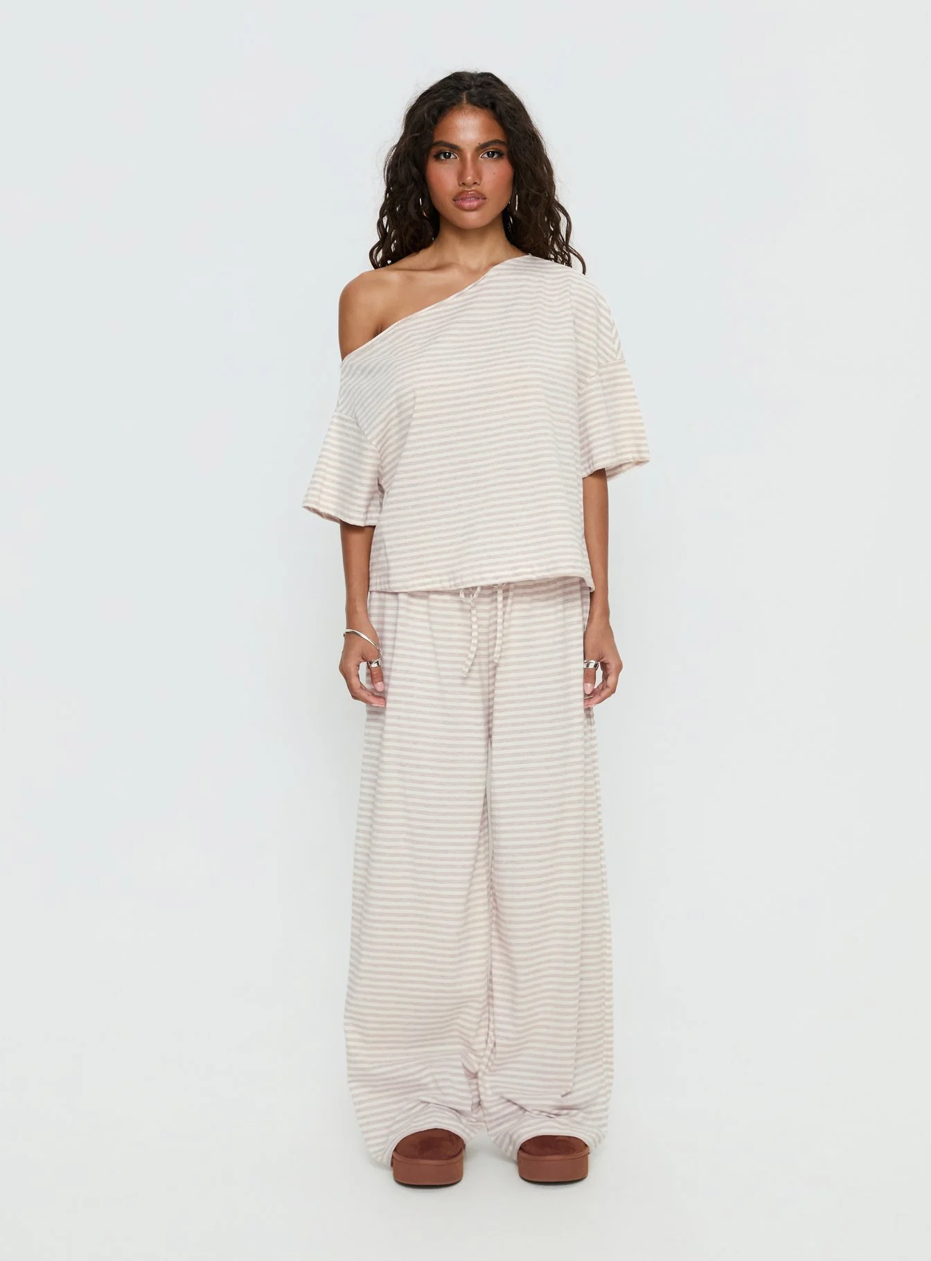 Tobie Off Shoulder Sleep Set Beige Stripe