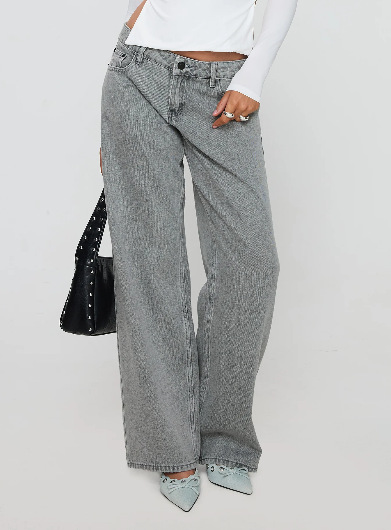 Ellanor Low Rise Straight Leg Jean Washed Grey