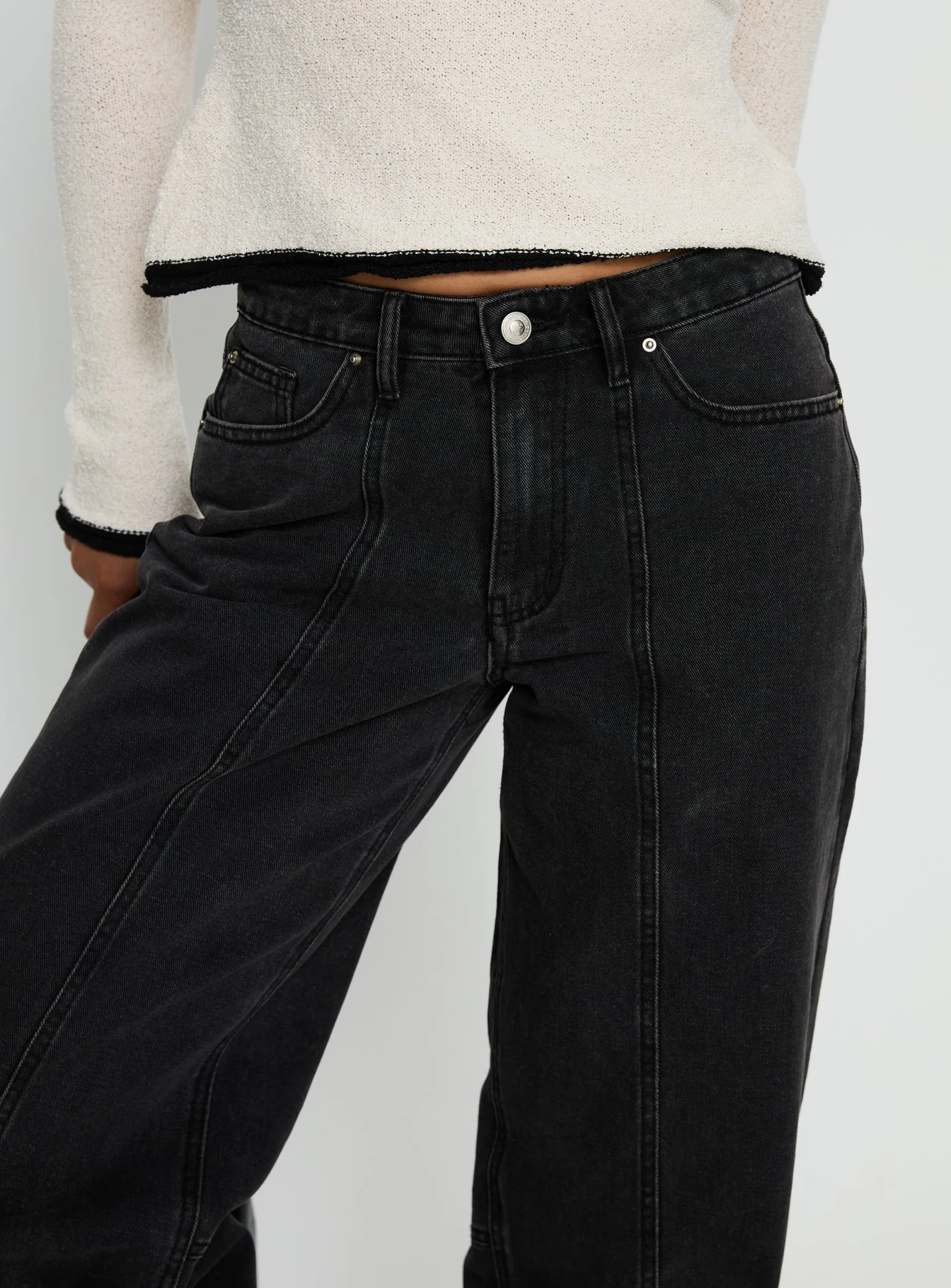 Lando Low Rise Straight Leg Jeans Washed Black
