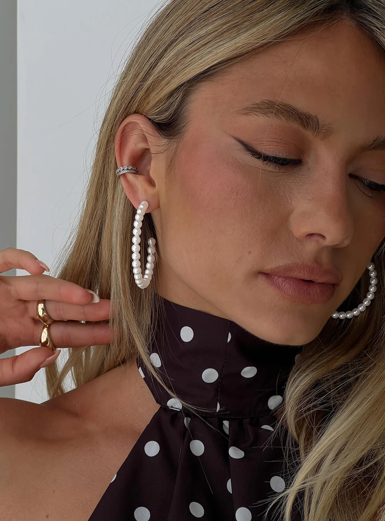 Aydan Hoop Earrings Pearl