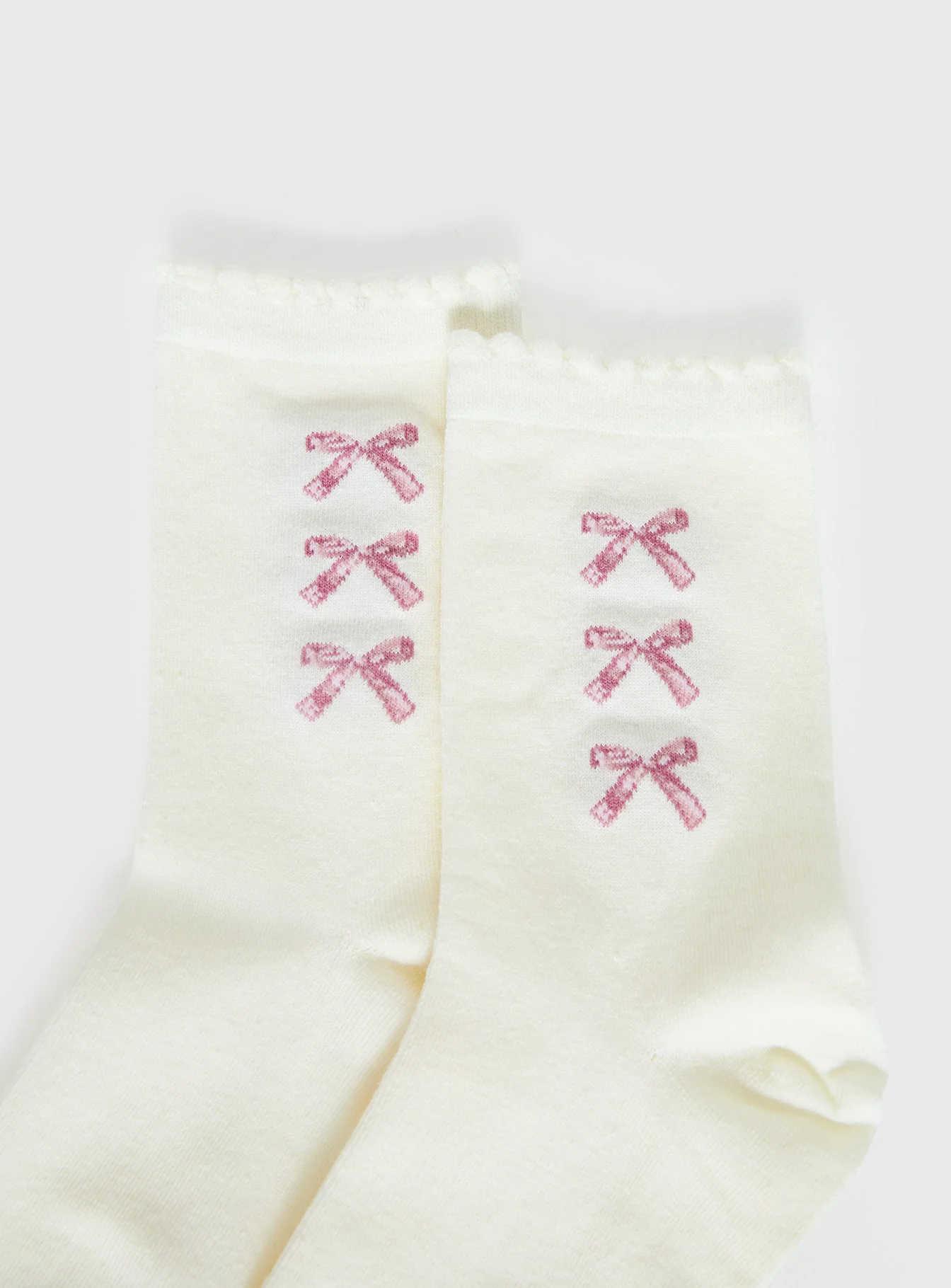 Teen Spirit Bow Socks White / Pink