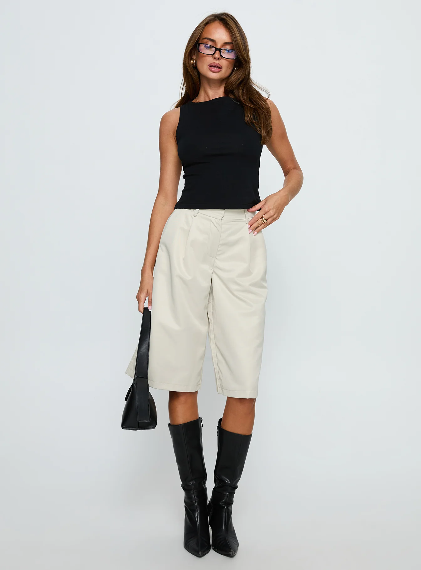Jakai Longline Tailored Short Cream