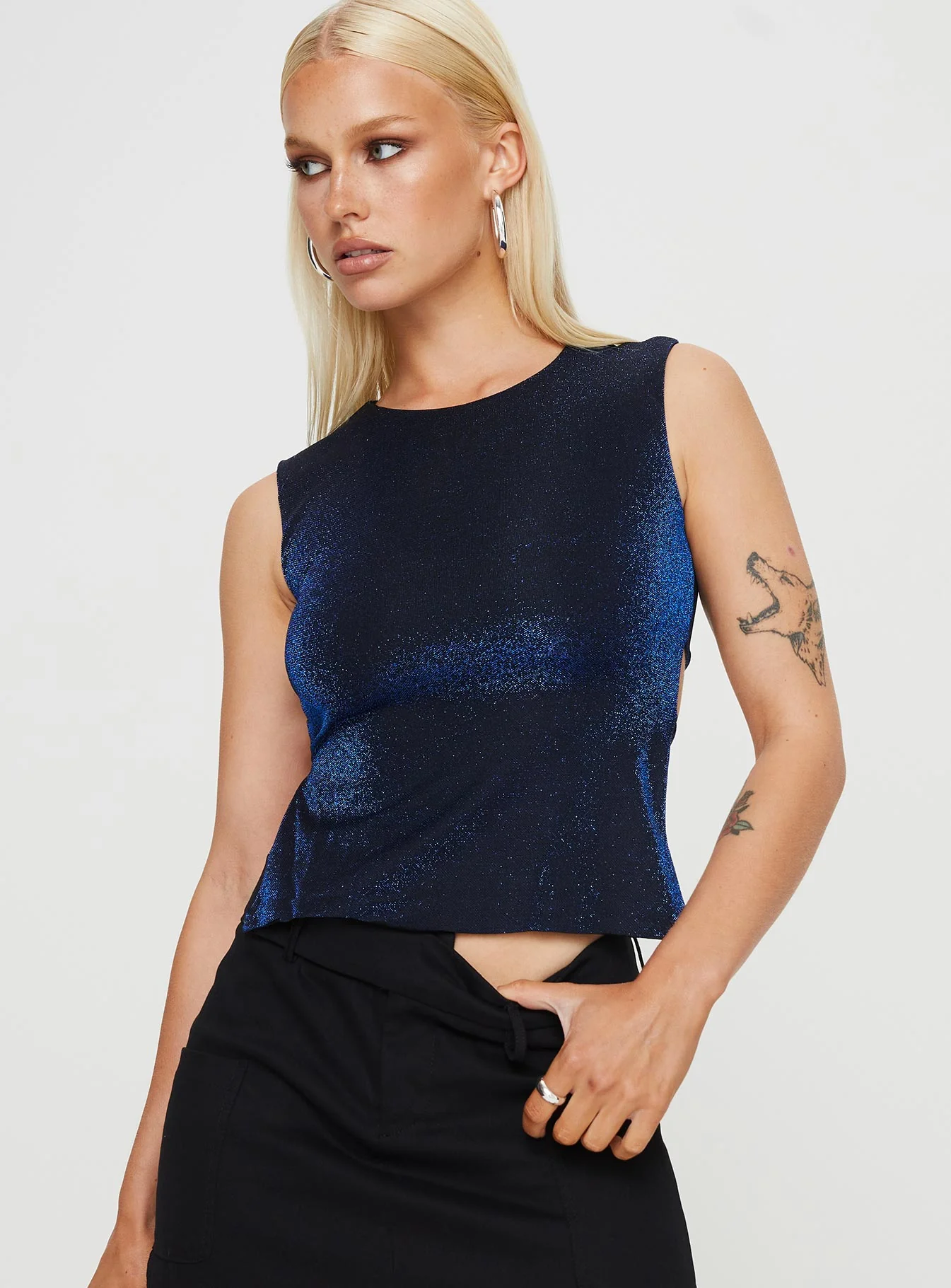 Uzo Top Navy Lower Impact