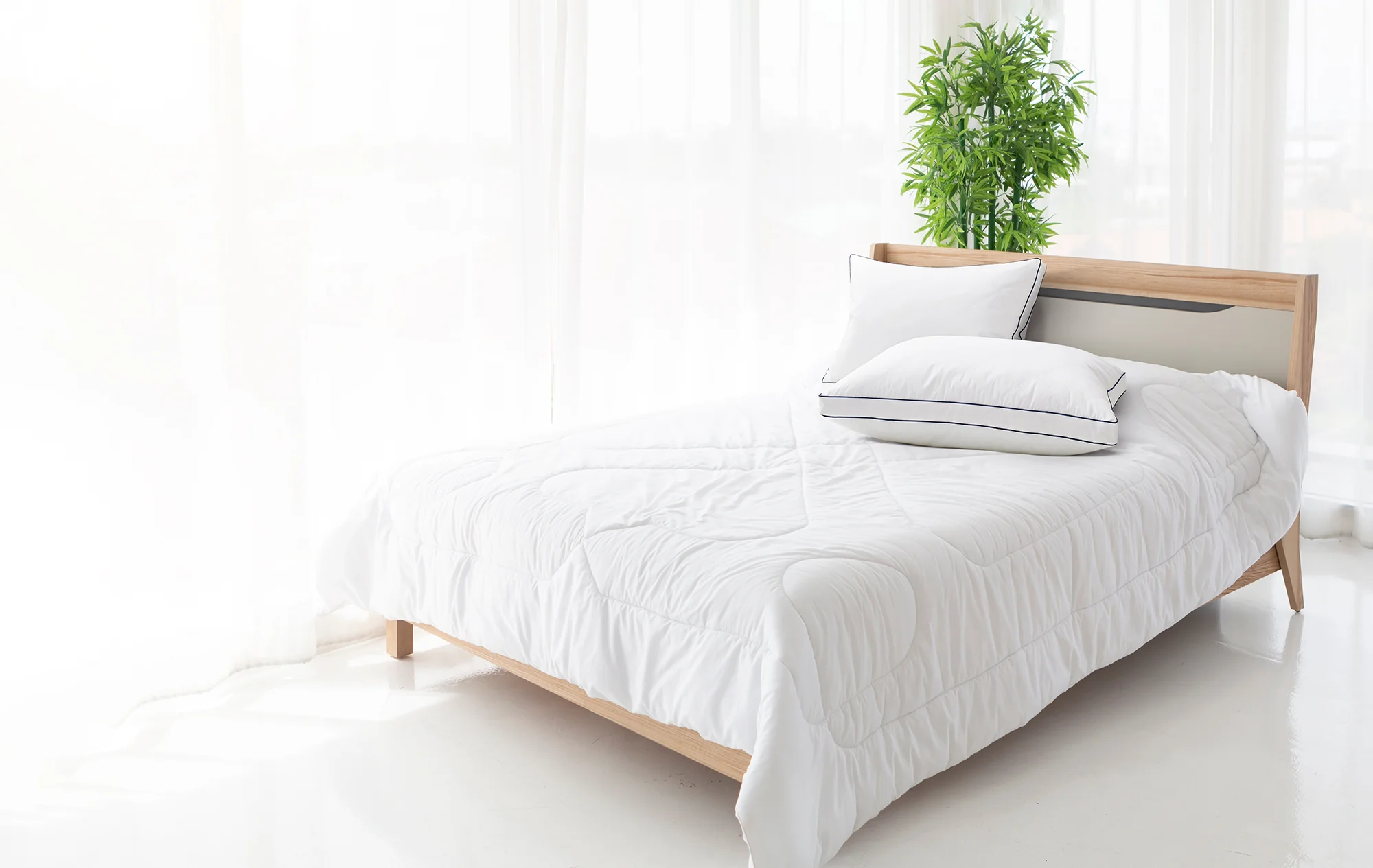 Mayfair & Bond Down Alternative Pillow