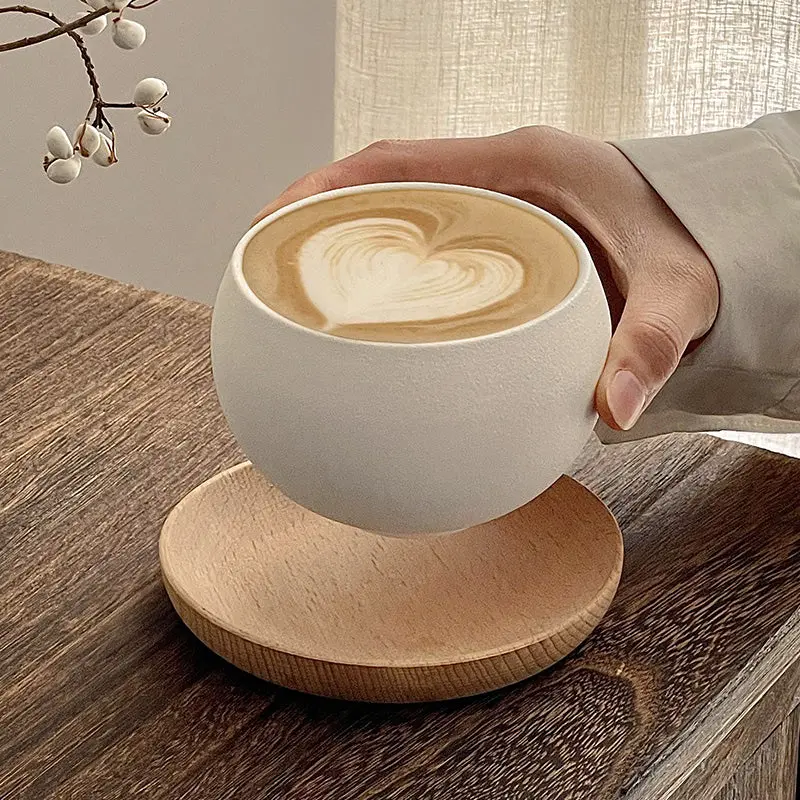 Ręcznie robiony ceramiczny kubek do kawy w stylu vintage — rustykalny, ręcznie szkliwiony kubek, idealny na prezent.