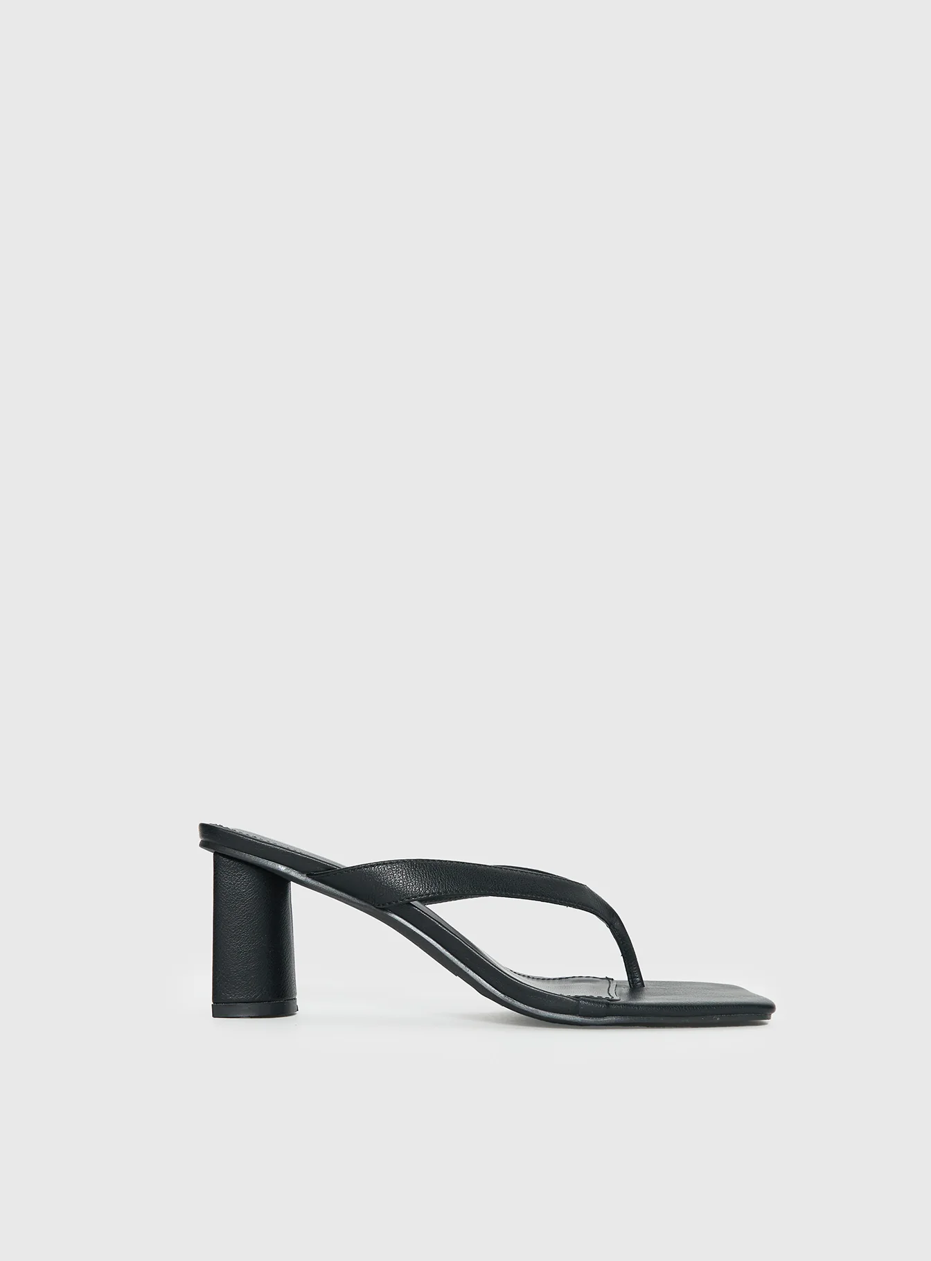 The Mona Heels Black