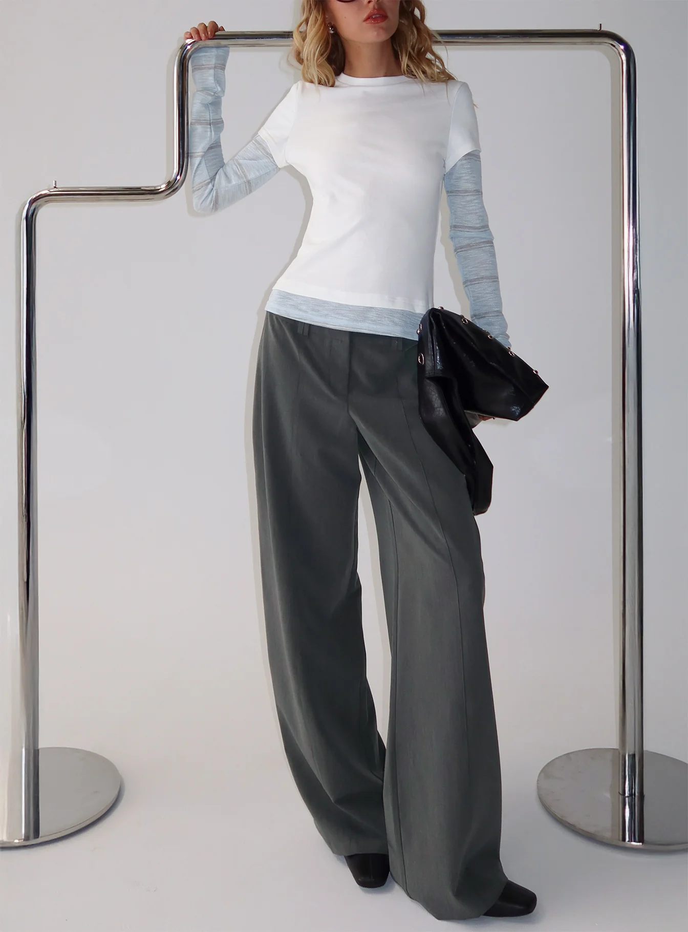 Sarito Low Rise Straight Leg Pants Grey