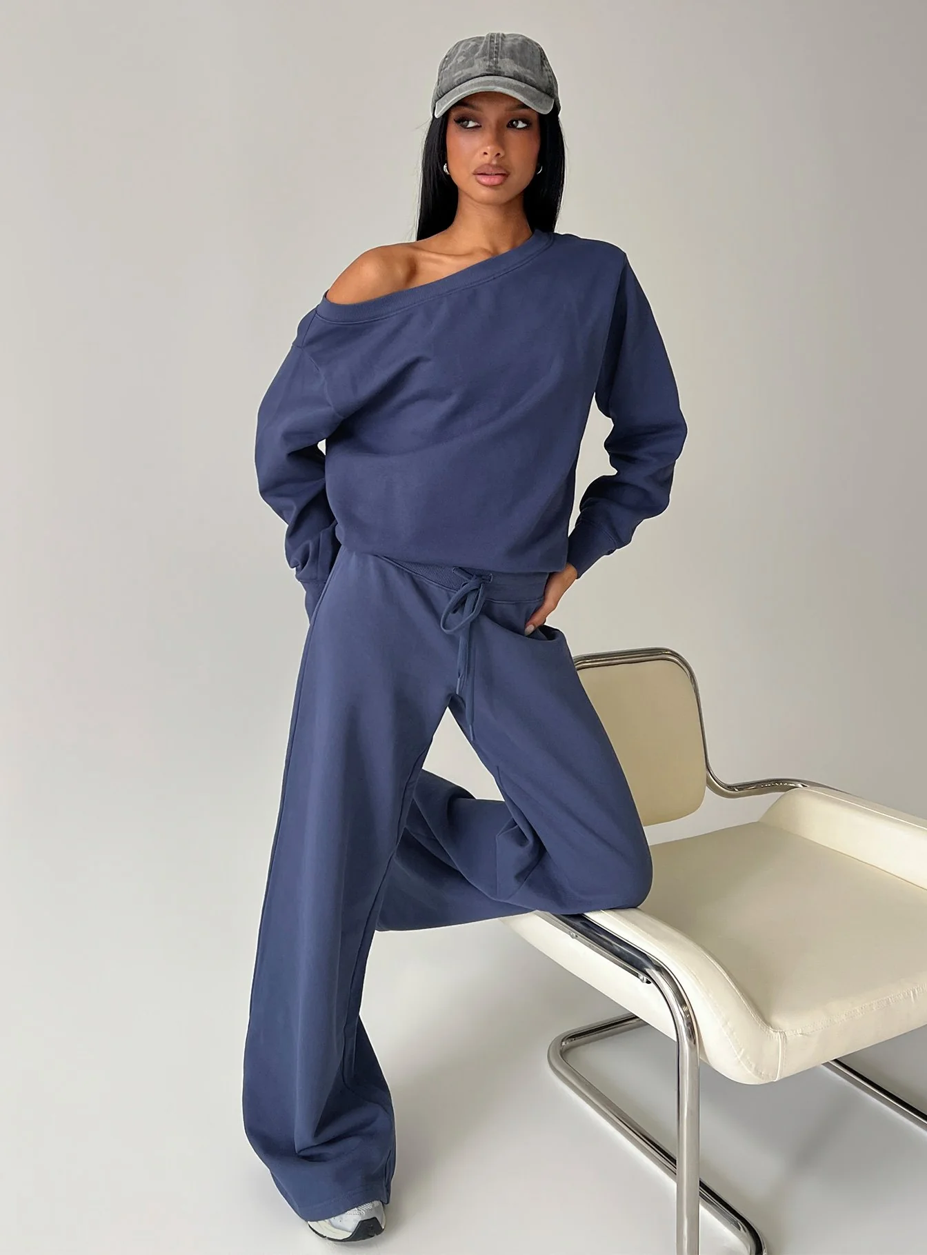 Wellness Off the Shoulder Jumper Navy
