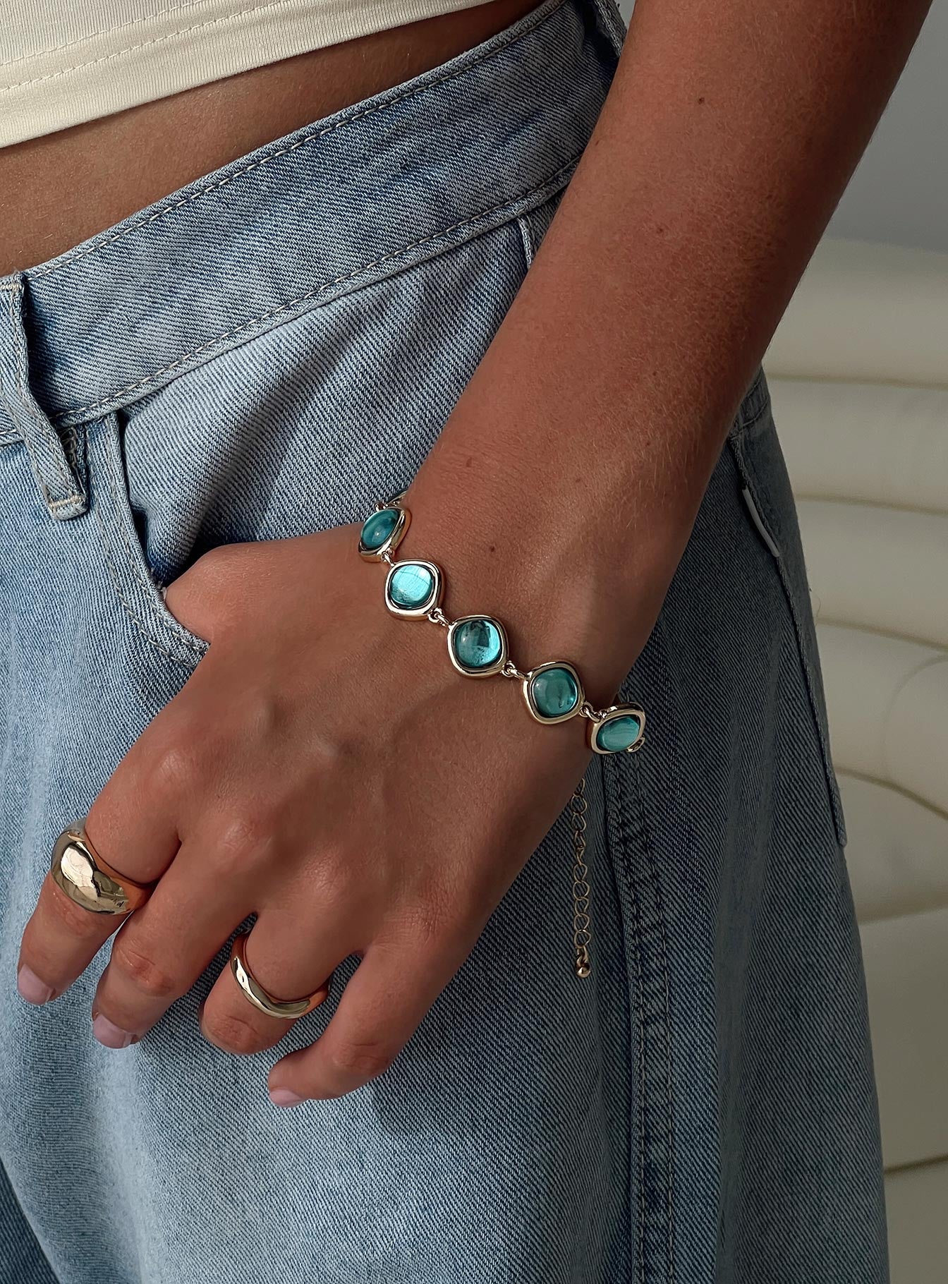 gold-bracelets
