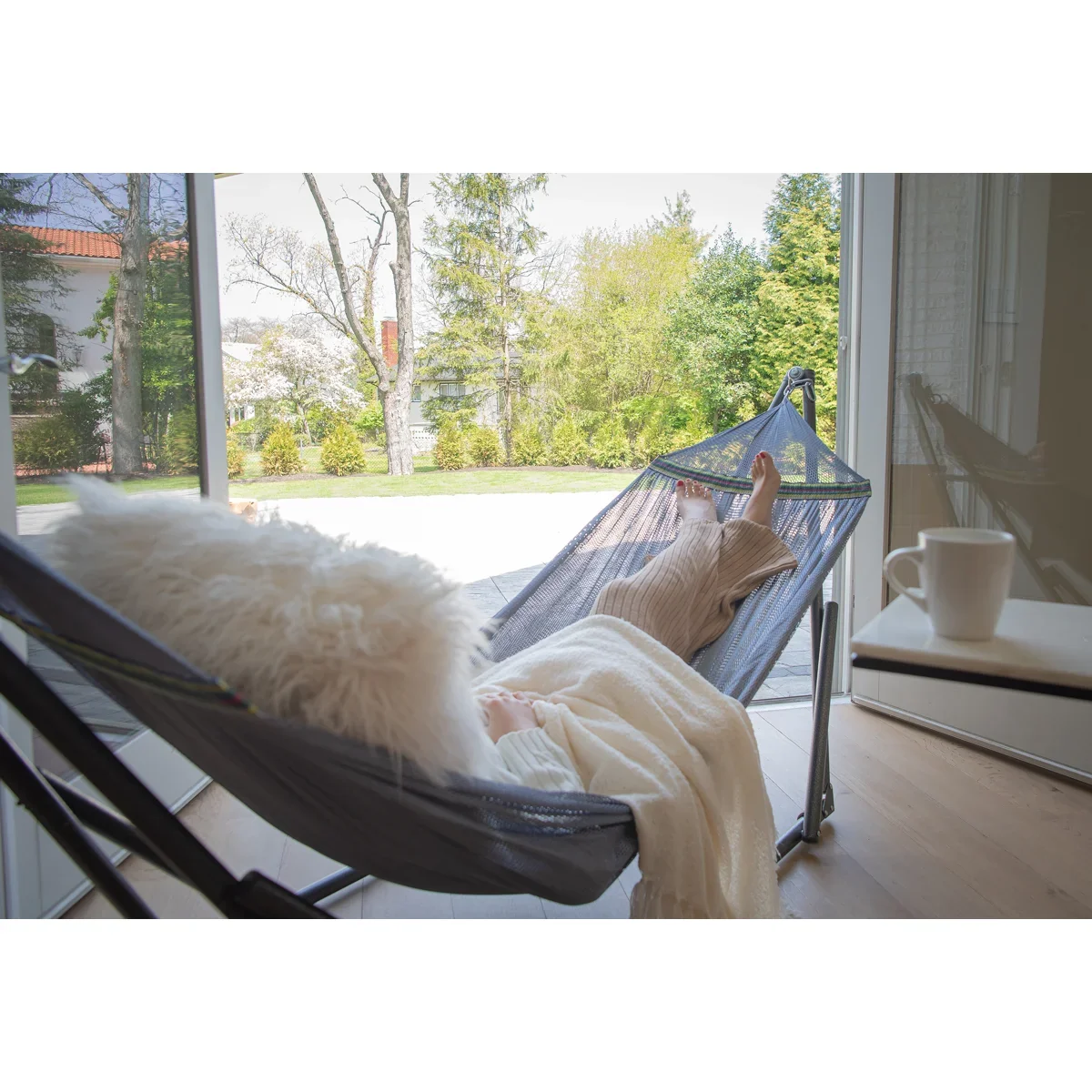 Portable camping hammock full display