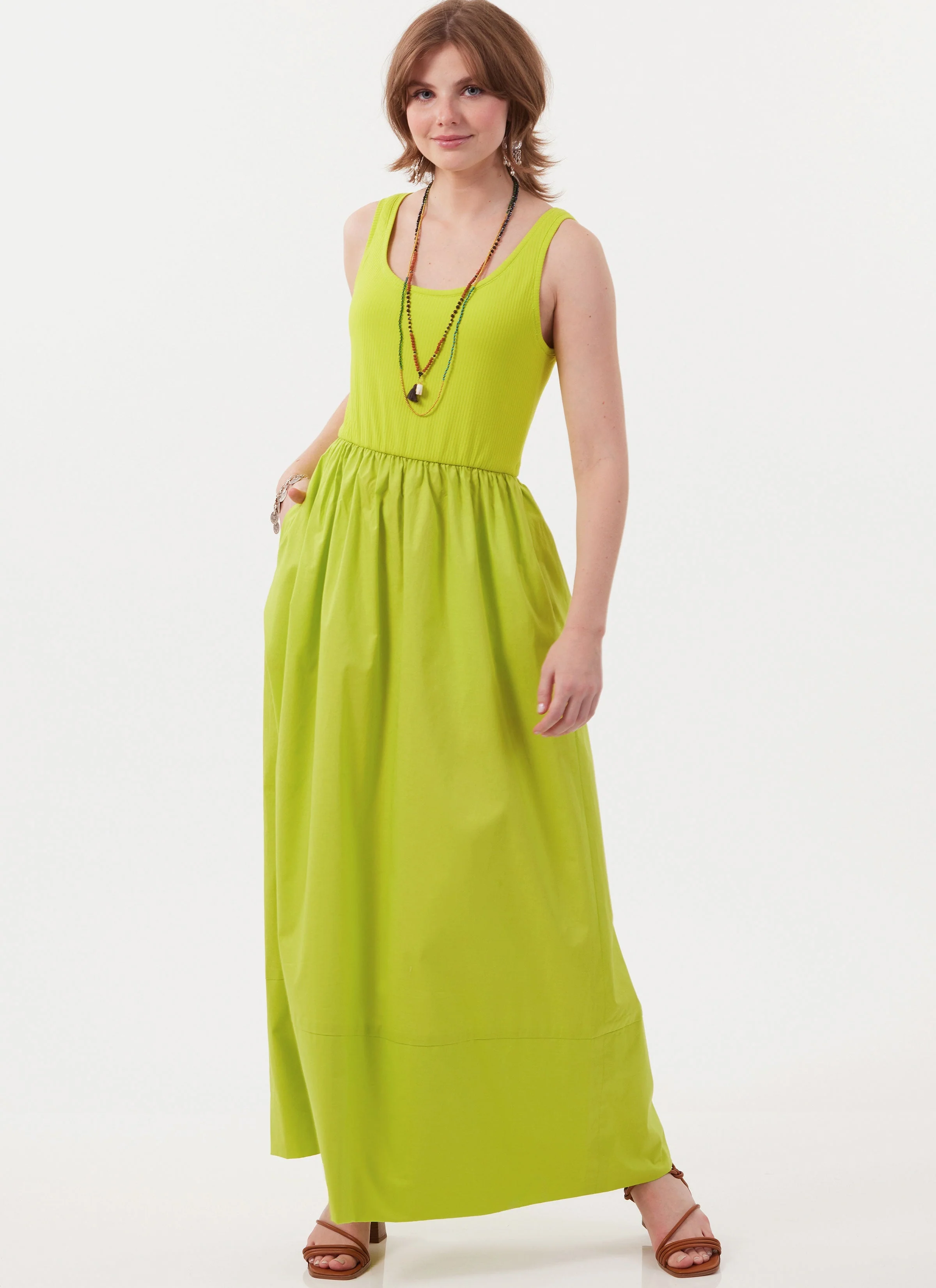 McCall's Pattern M8476 Misses' Dress