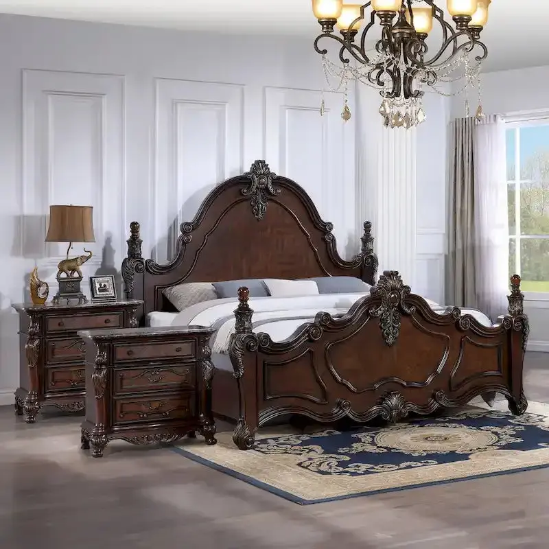 Komplet sypialniany Eugene marki Furniture of America – tradycyjna kolekcja składająca się z 3 elementów w kolorze ciemnej wiśni.