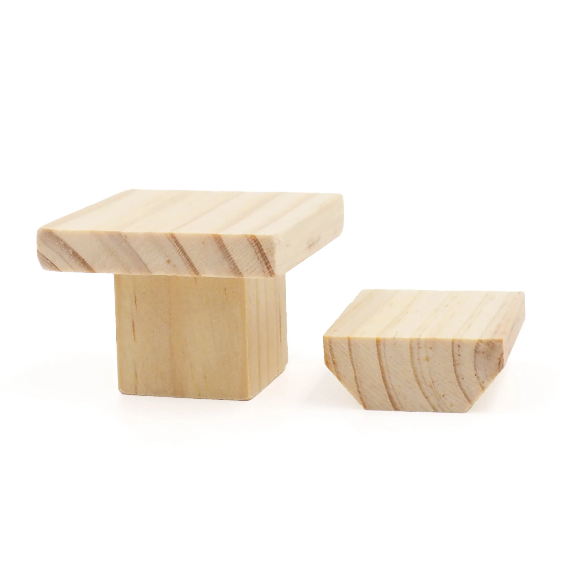 Arbee Dolls Furniture, Small Table & TV