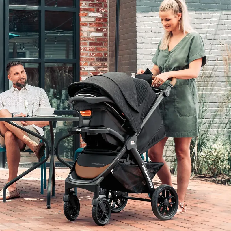System podróżny Chicco Bravo Primo z fotelikiem samochodowym Keyfit 35 dla niemowląt – kompletny zestaw wózek + nosidełko