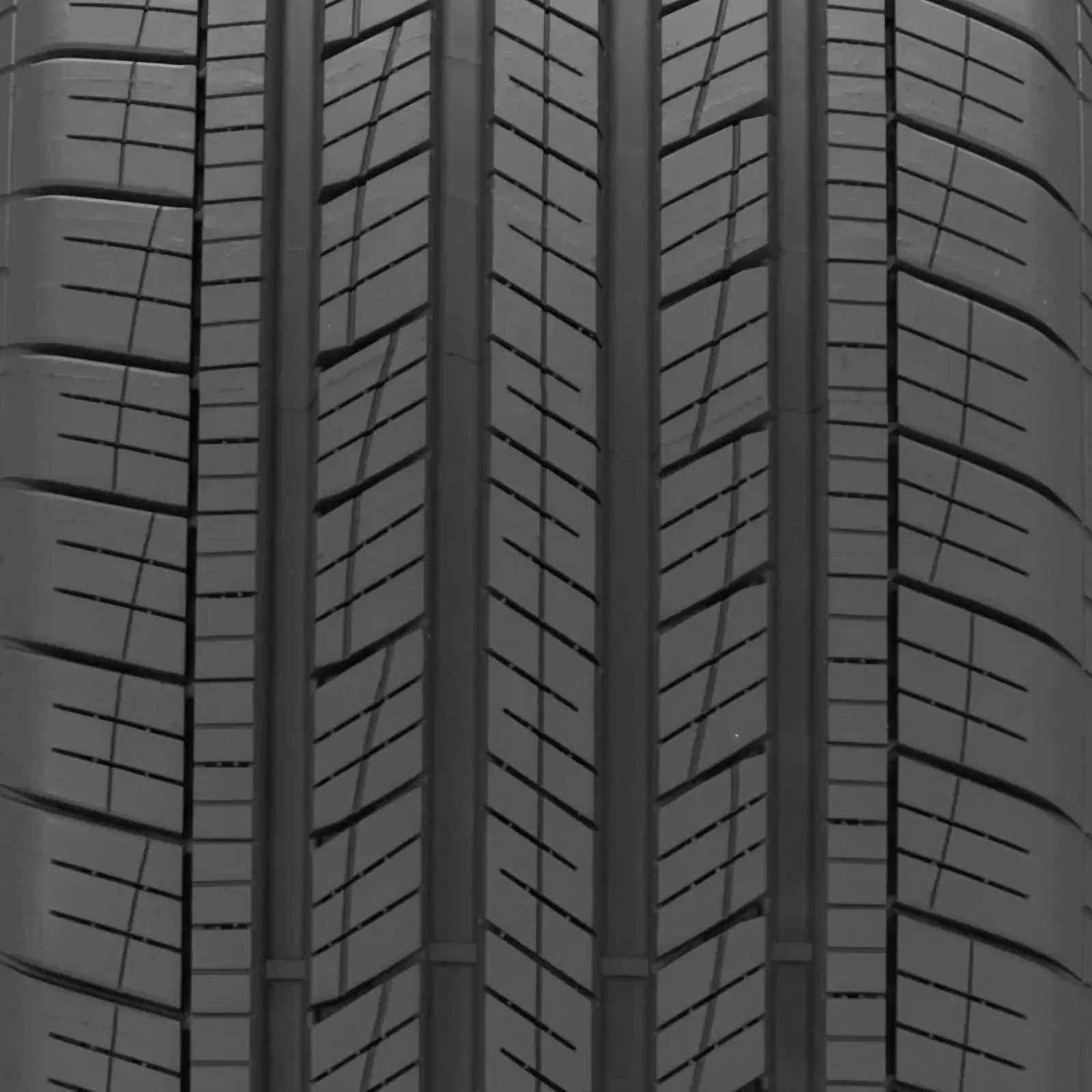 Assurance Finesse 255/50R20 105T A/S All Season Tire