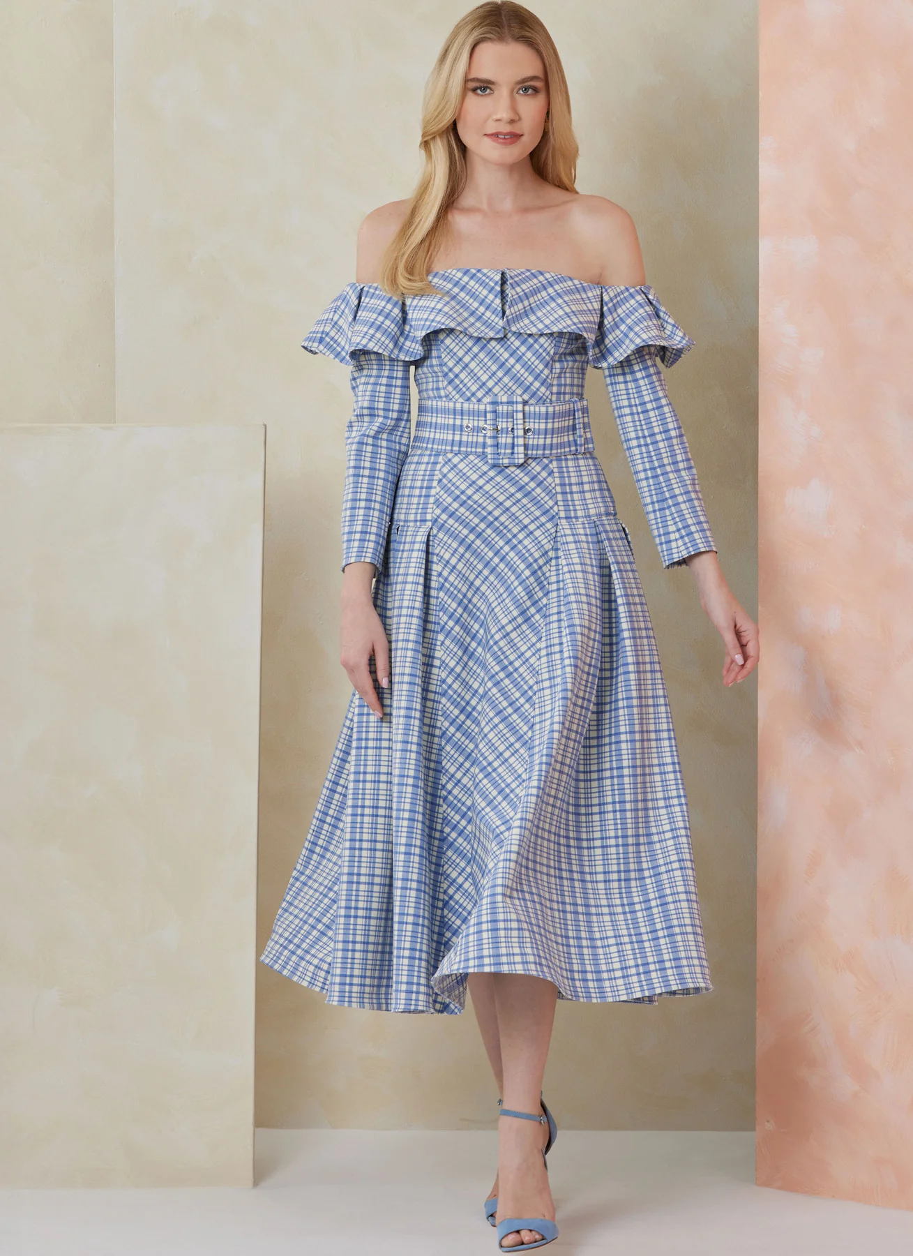 Vogue Pattern V2104 Misses' Dress