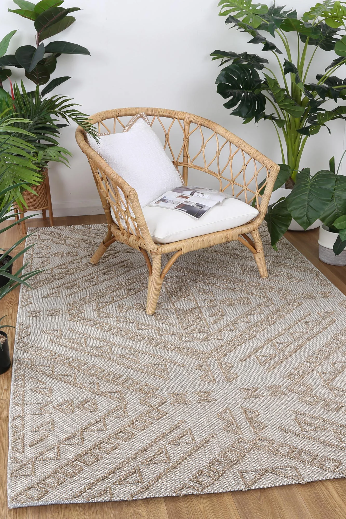 Liro Kilifa Beige Tribal Flatweave Rug