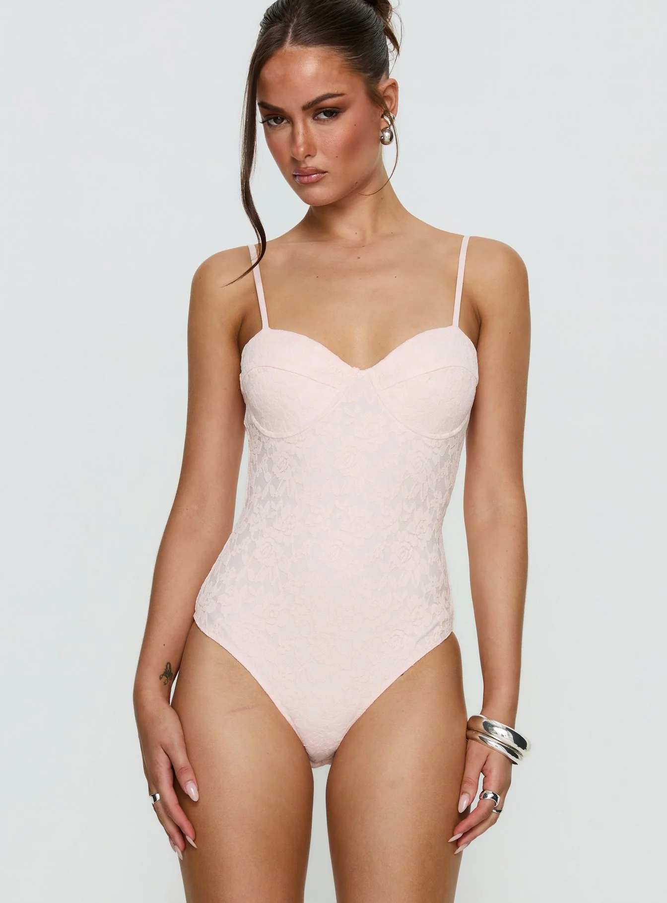 Laryna Lace Bodysuit Pink