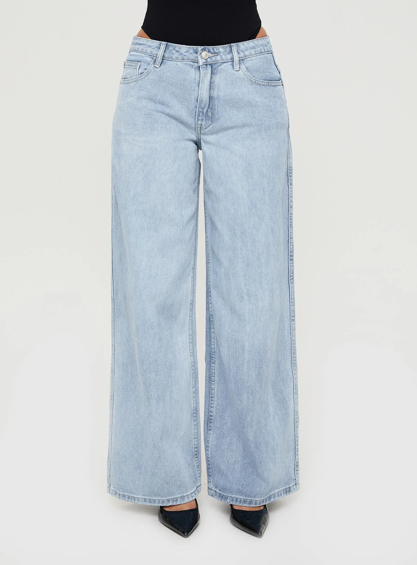 Ramos Low Rise Wide Leg Jeans Light Blue Wash Petite