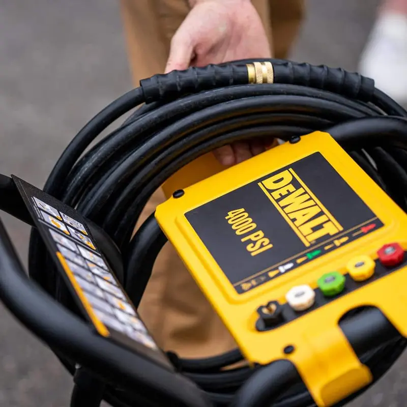 Myjka ciśnieniowa na zimną wodę benzynowa DEWALT 4000 PSI 3,5 GPM i silnik HONDA GX270 (49 stanów) DXPW4035