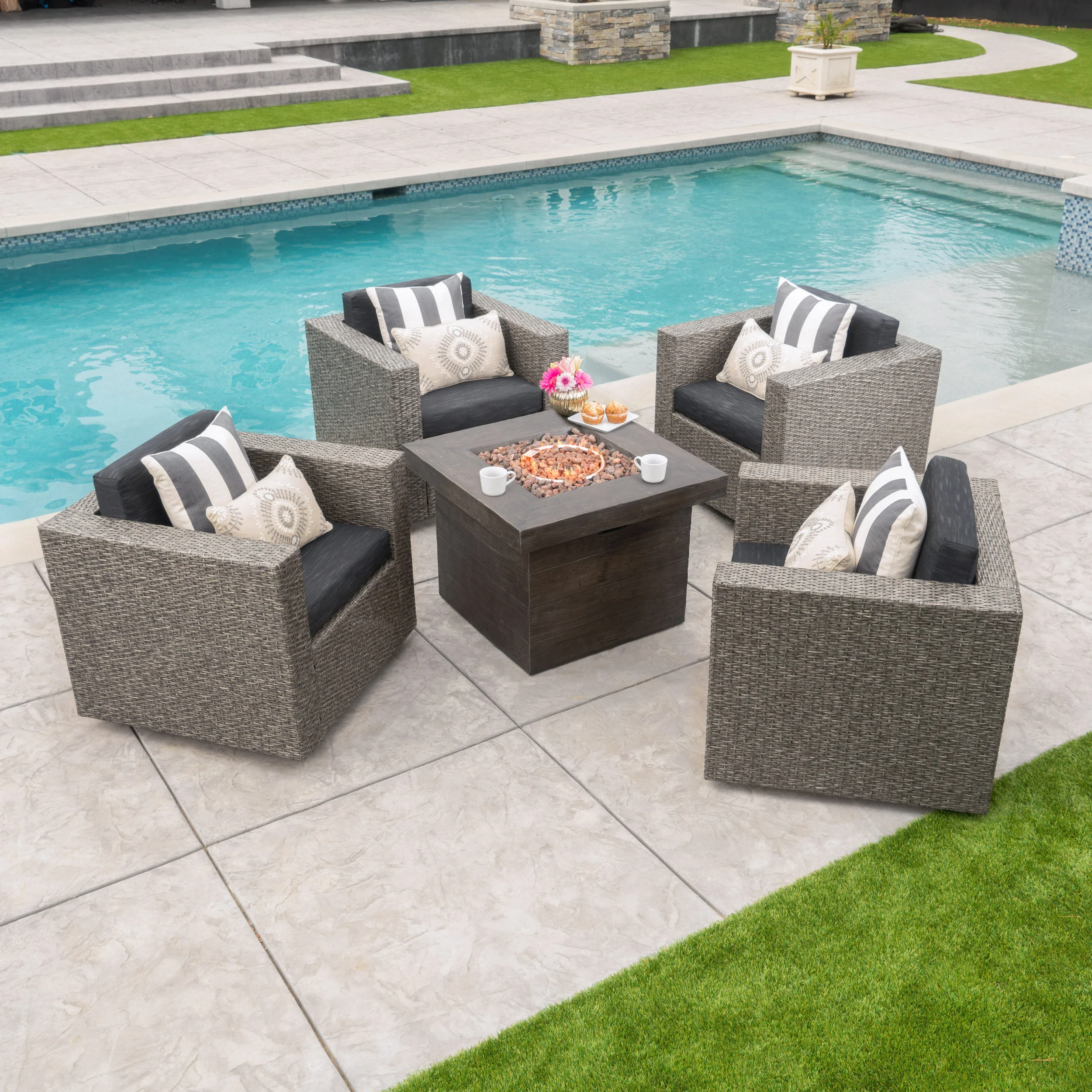 Venice Outdoor 5 Piece Chat Set with Mixed Black Wicker Chairs and Fire Pit - furnishings