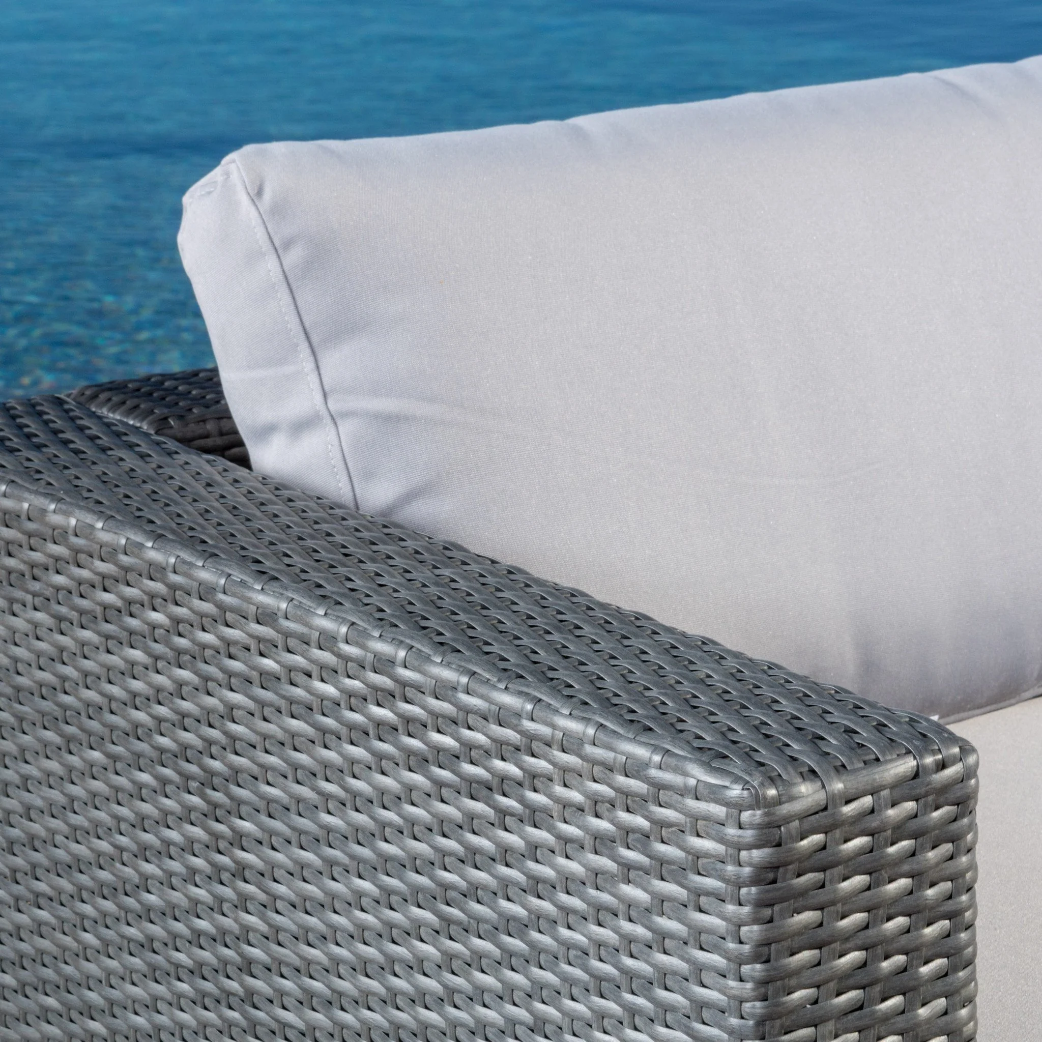 Francisco 7pc Outdoor Gray Wicker Seating Sectional Set w/ Cushions - furnishings