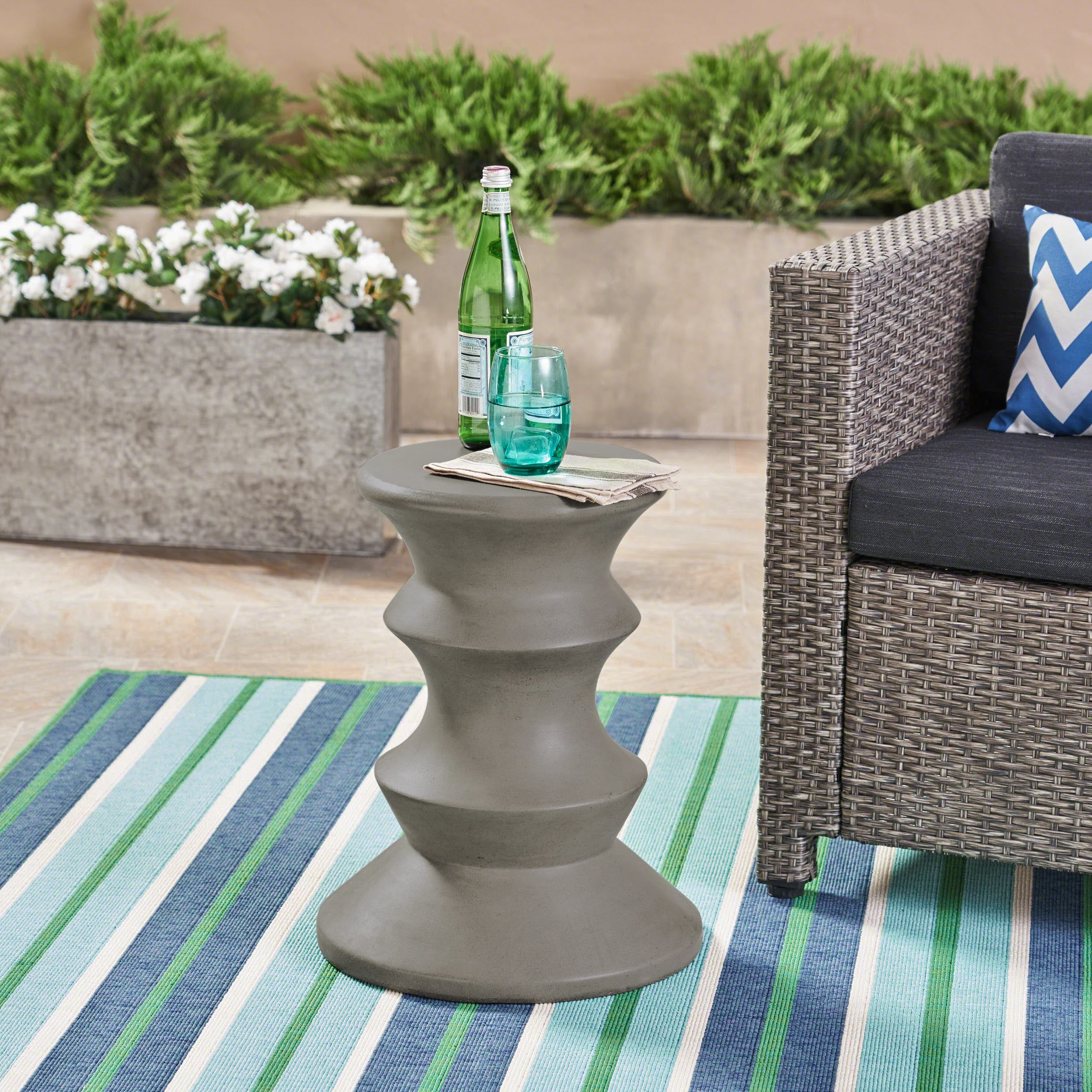 Alia Outdoor 22-inch Light-Weight Concrete Side Table - furnishings