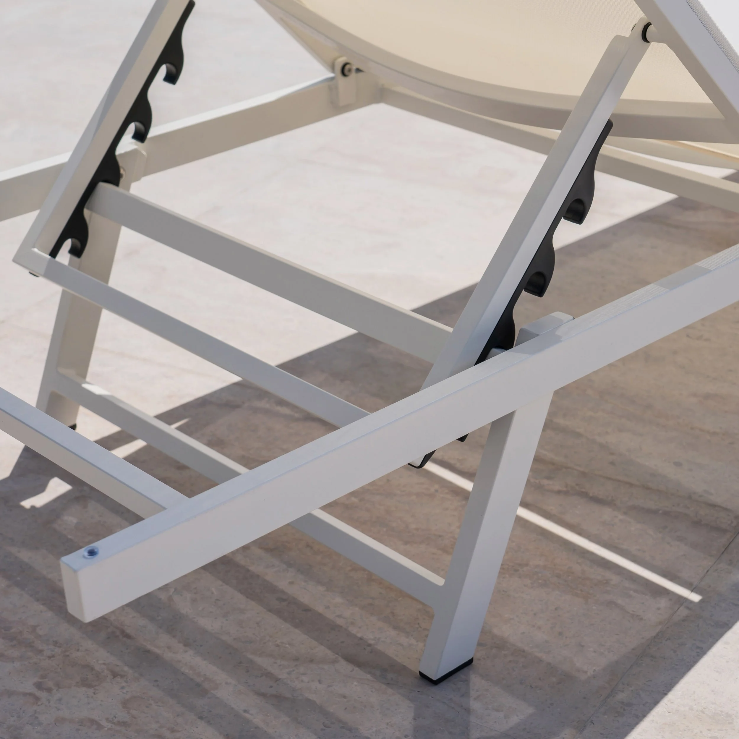 Simon Outdoor Aluminum and Mesh Chaise Lounge - furnishings