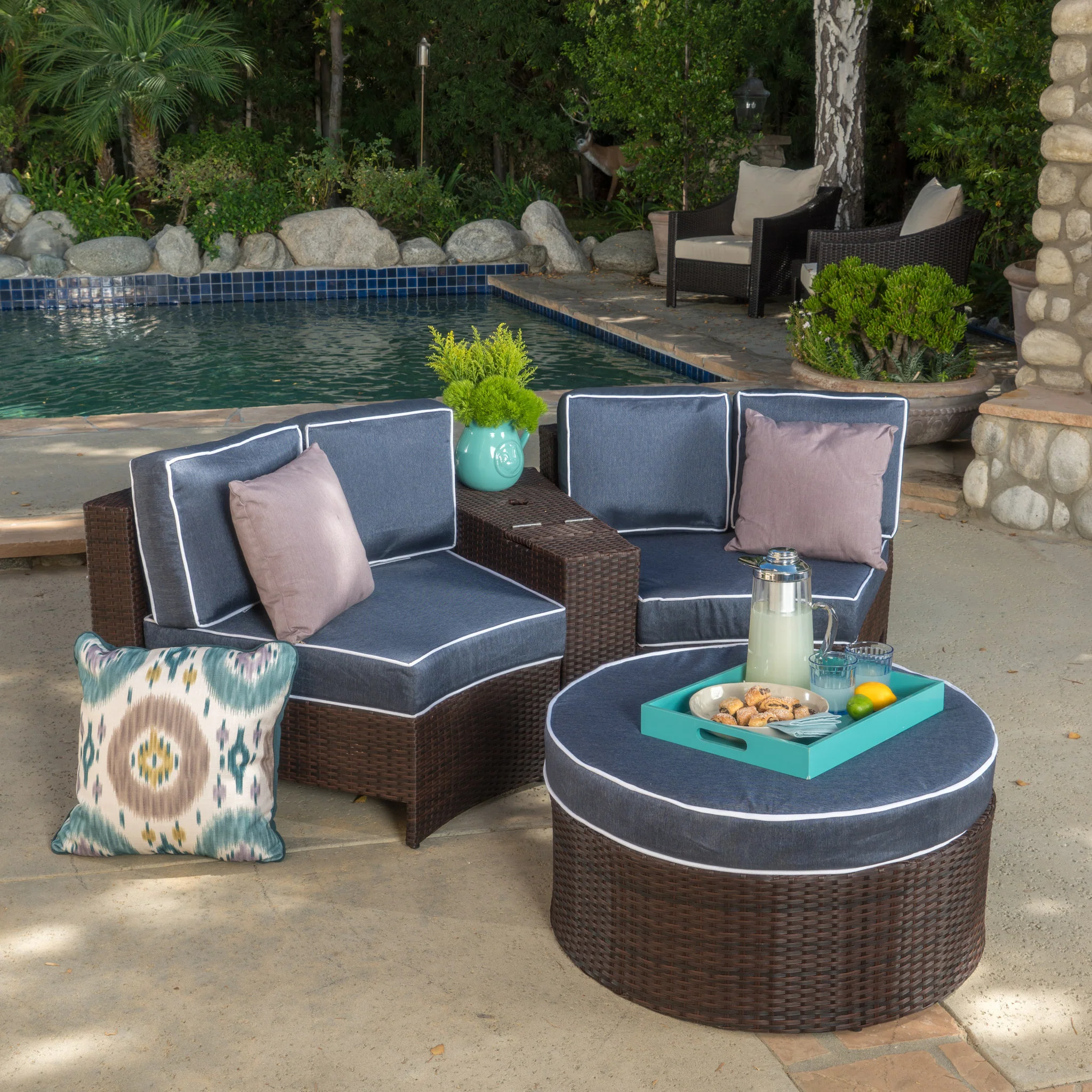 Riviera 4pc Outdoor Chat Set w/ Storage Trunk - furnishings