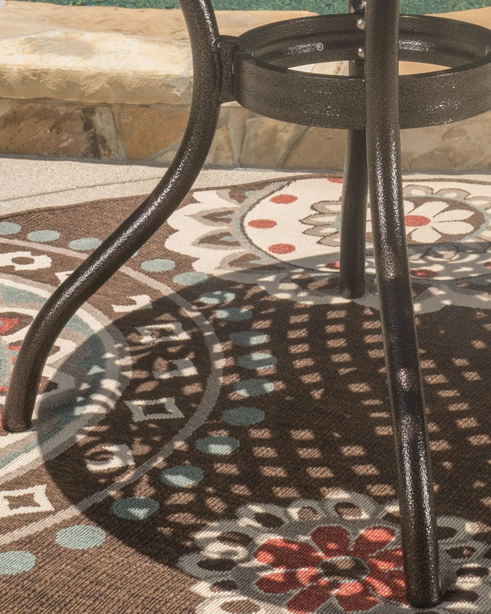 Kiawah Outdoor Circular Bronze Cast Aluminum Dining Table with Umbrella Hole - furnishings