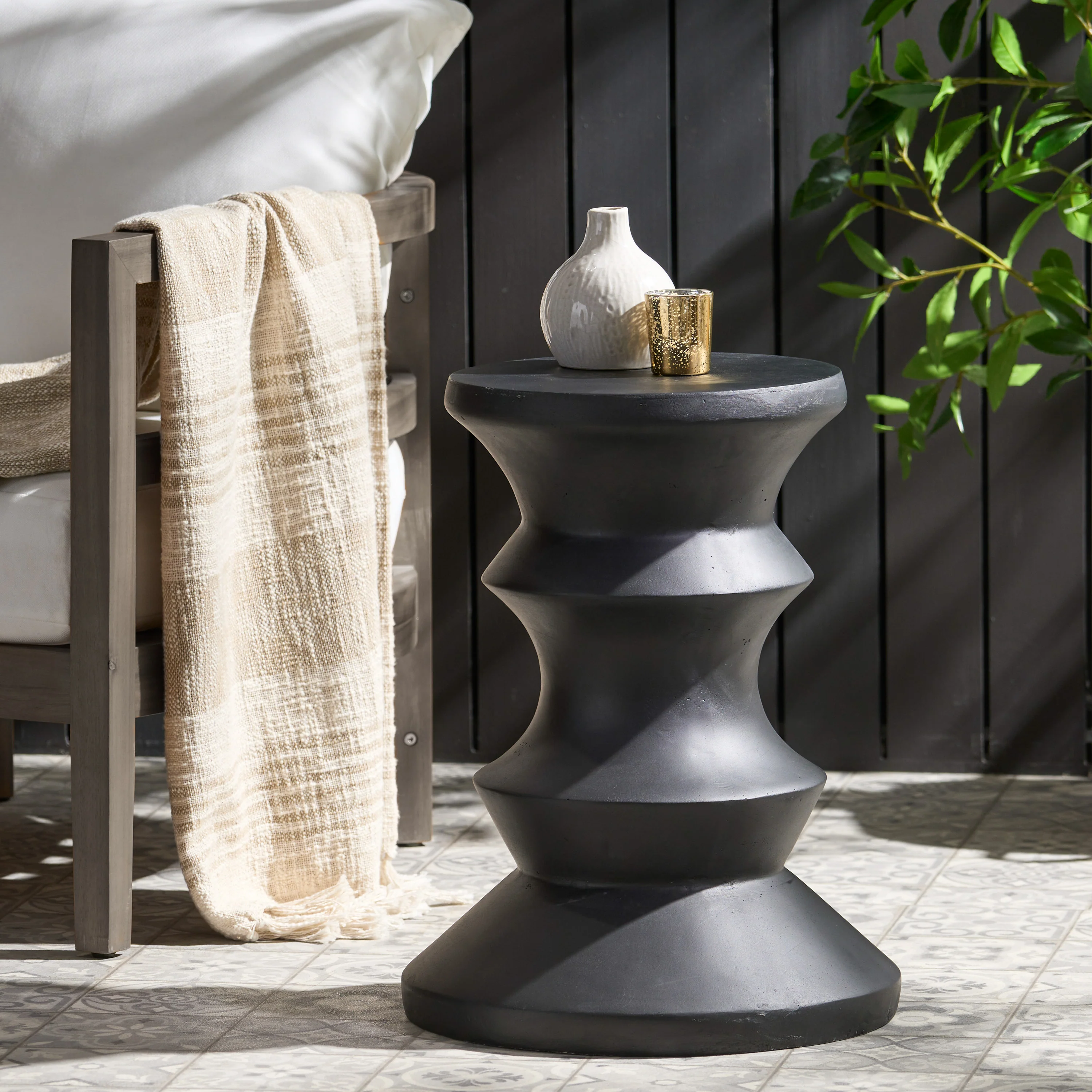 Alia Outdoor 22-inch Light-Weight Concrete Side Table - furnishings