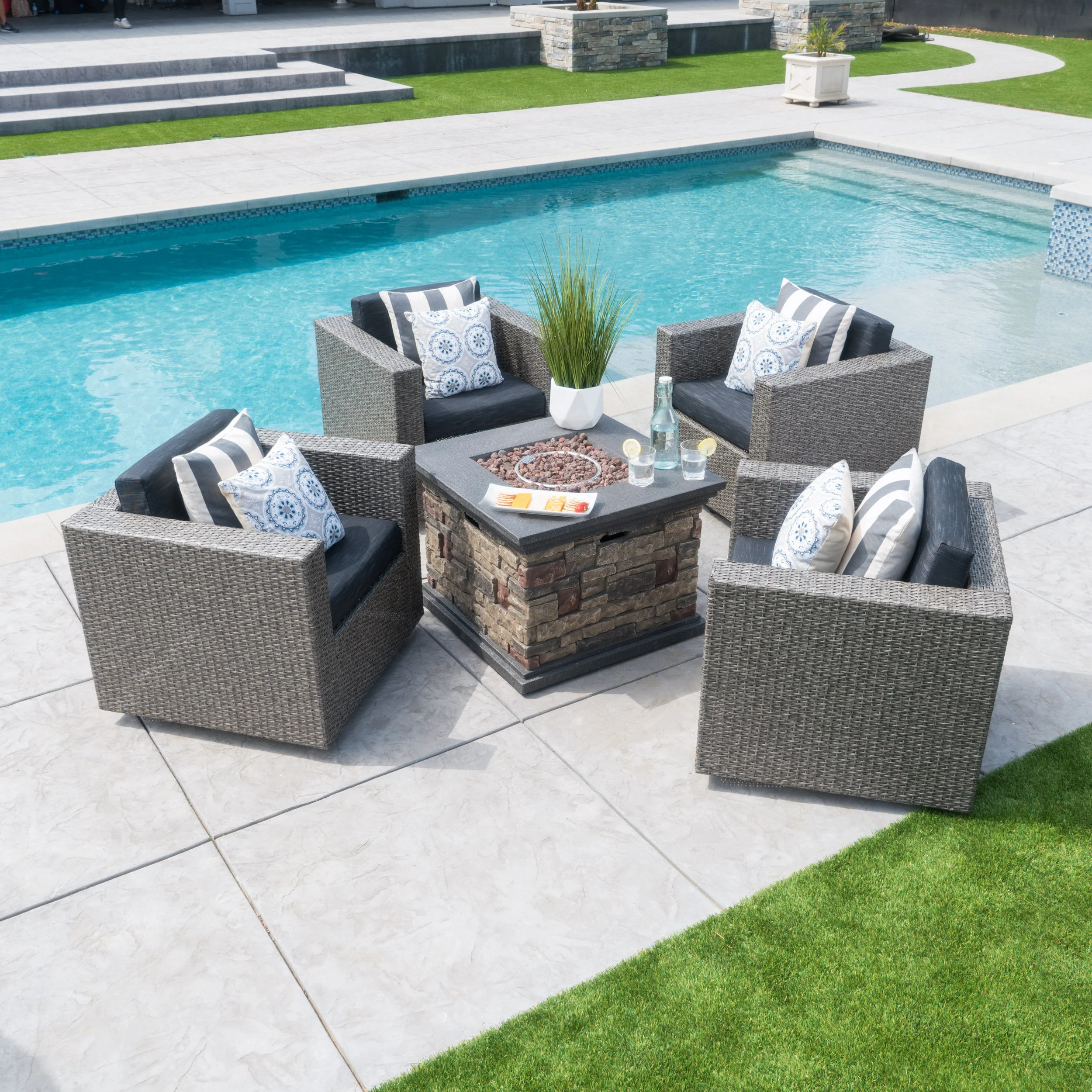 Venice Outdoor 5 Piece Chat Set with Mixed Black Wicker Chairs and Fire Pit - furnishings