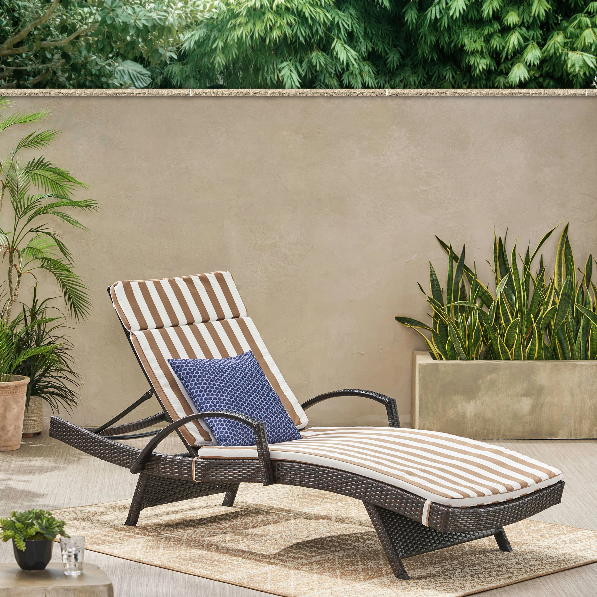 Lakeport Outdoor Wicker Lounge with Water Resistant Cushion - furnishings