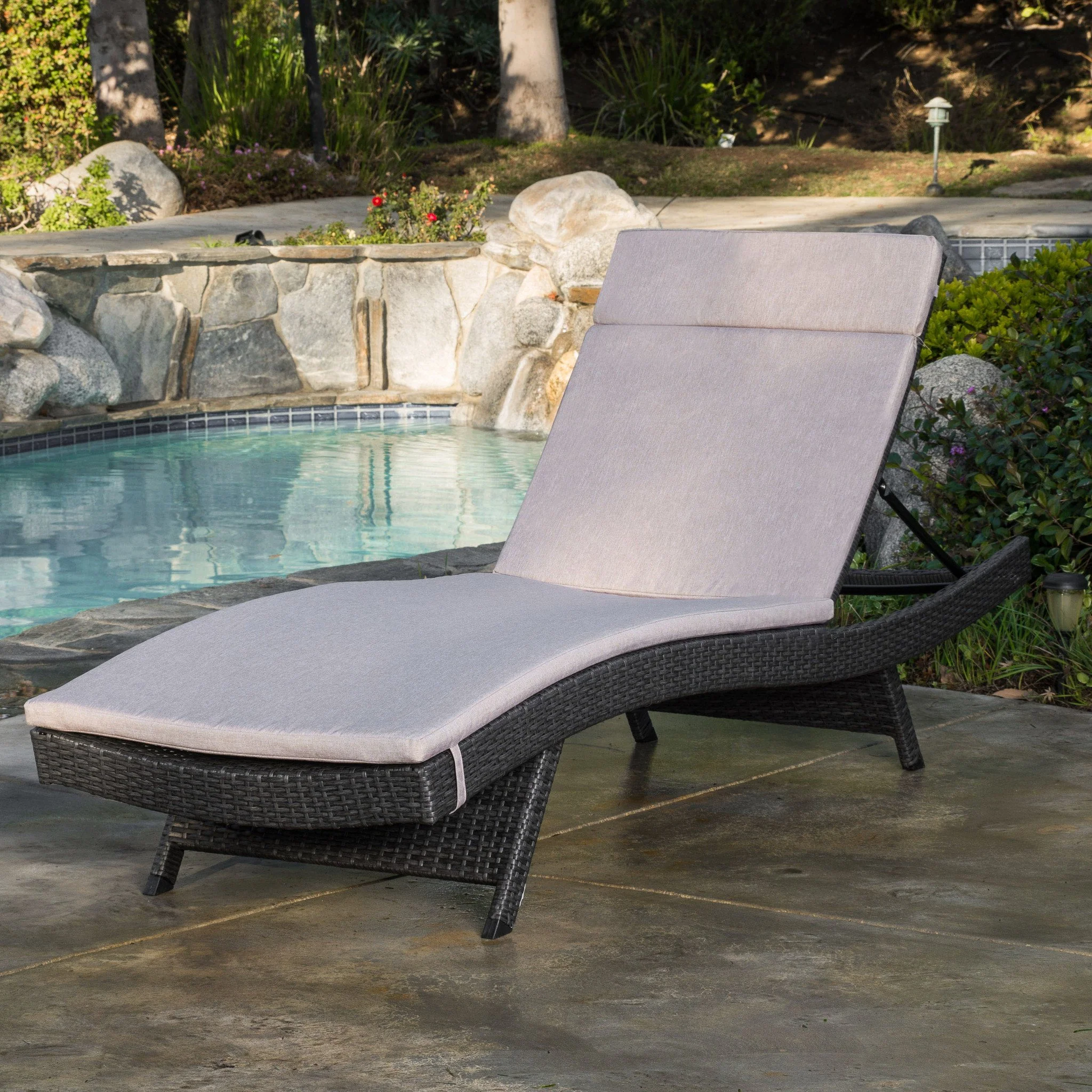 Lakeport Outdoor Grey Wicker Adjustable Chaise Lounge w/ Cushion - furnishings