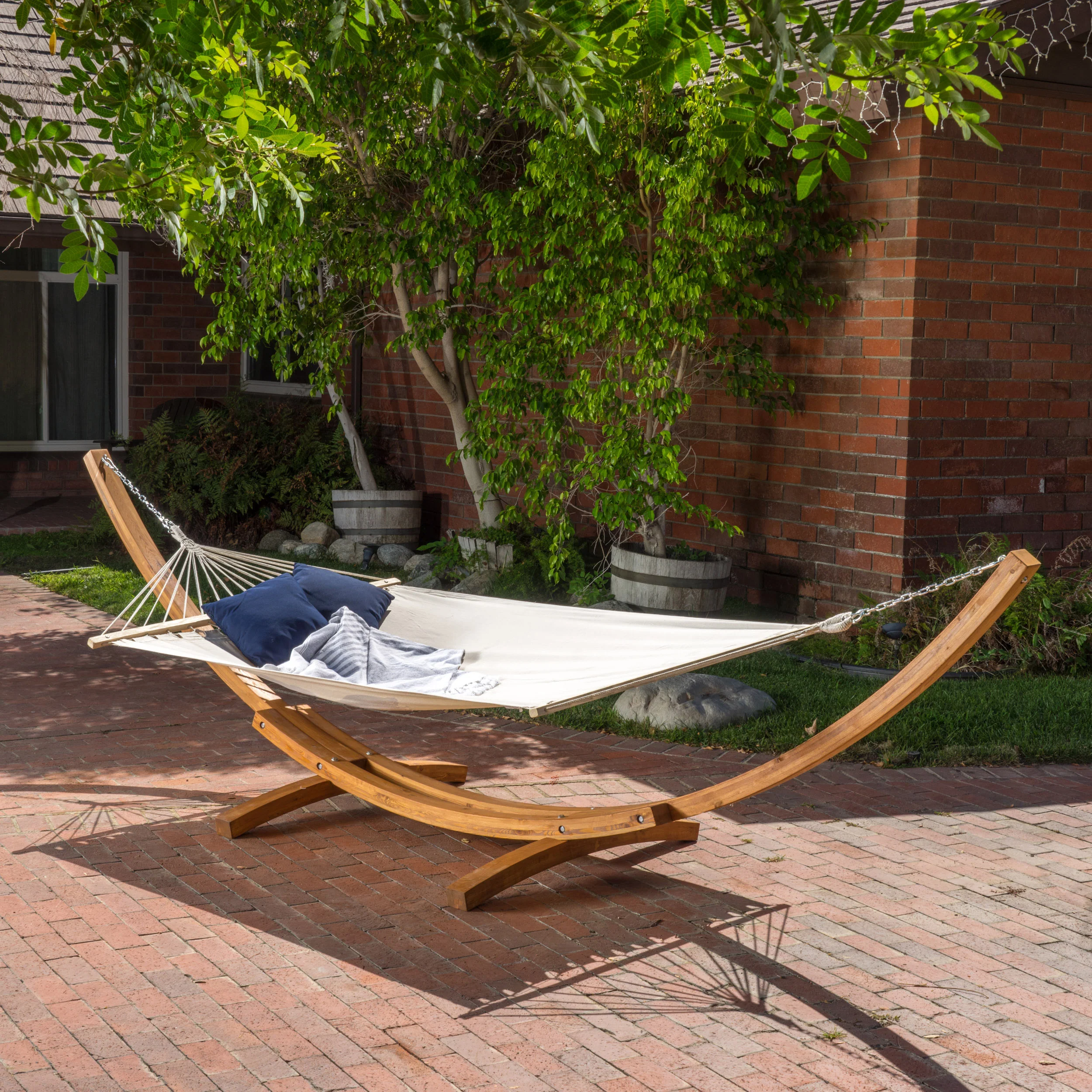 Weston Outdoor Hammock w/ Wooden Base - furnishings