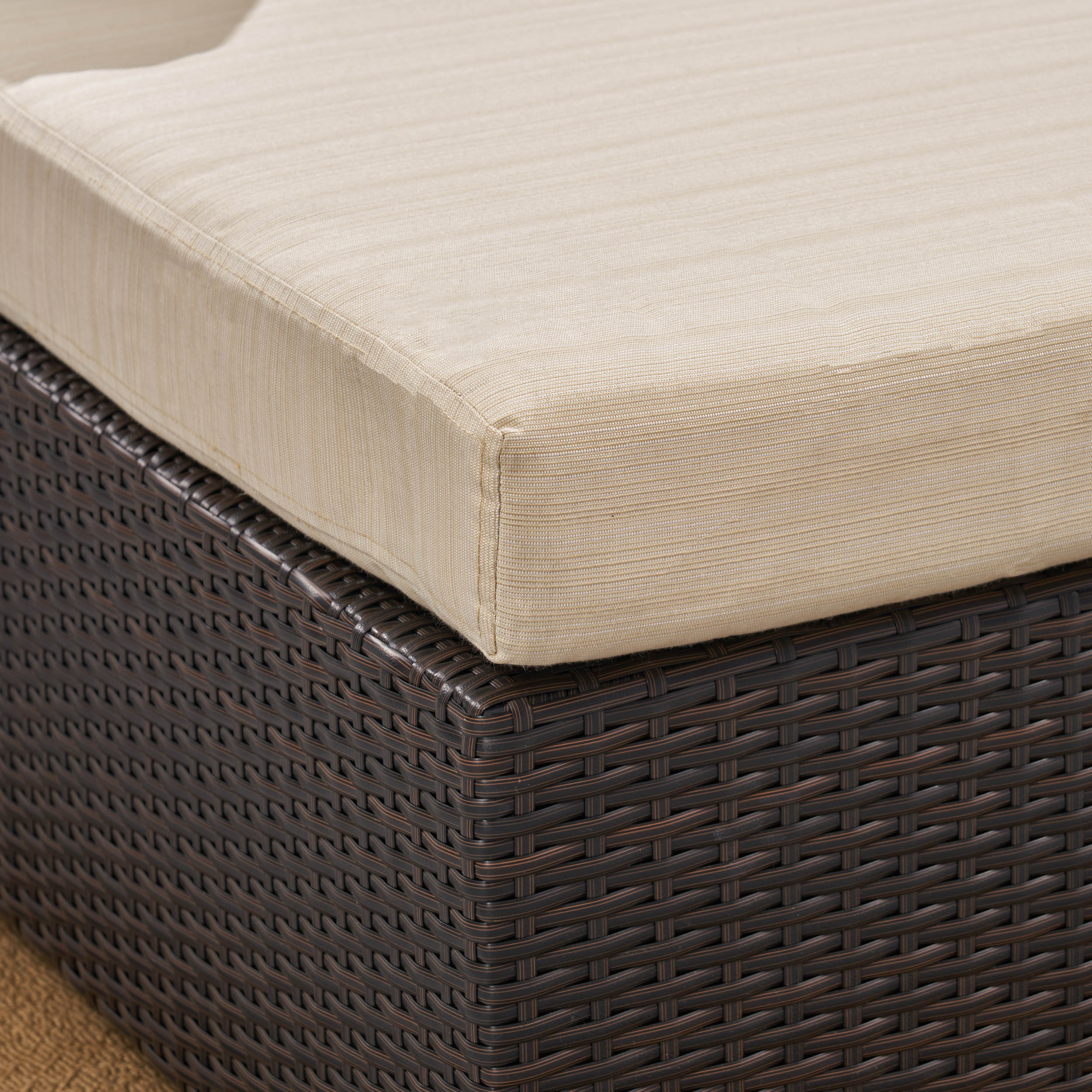 Valentina Outdoor 6 Seater Wicker Sofa Set with Aluminum Frame and Cushions - furnishings