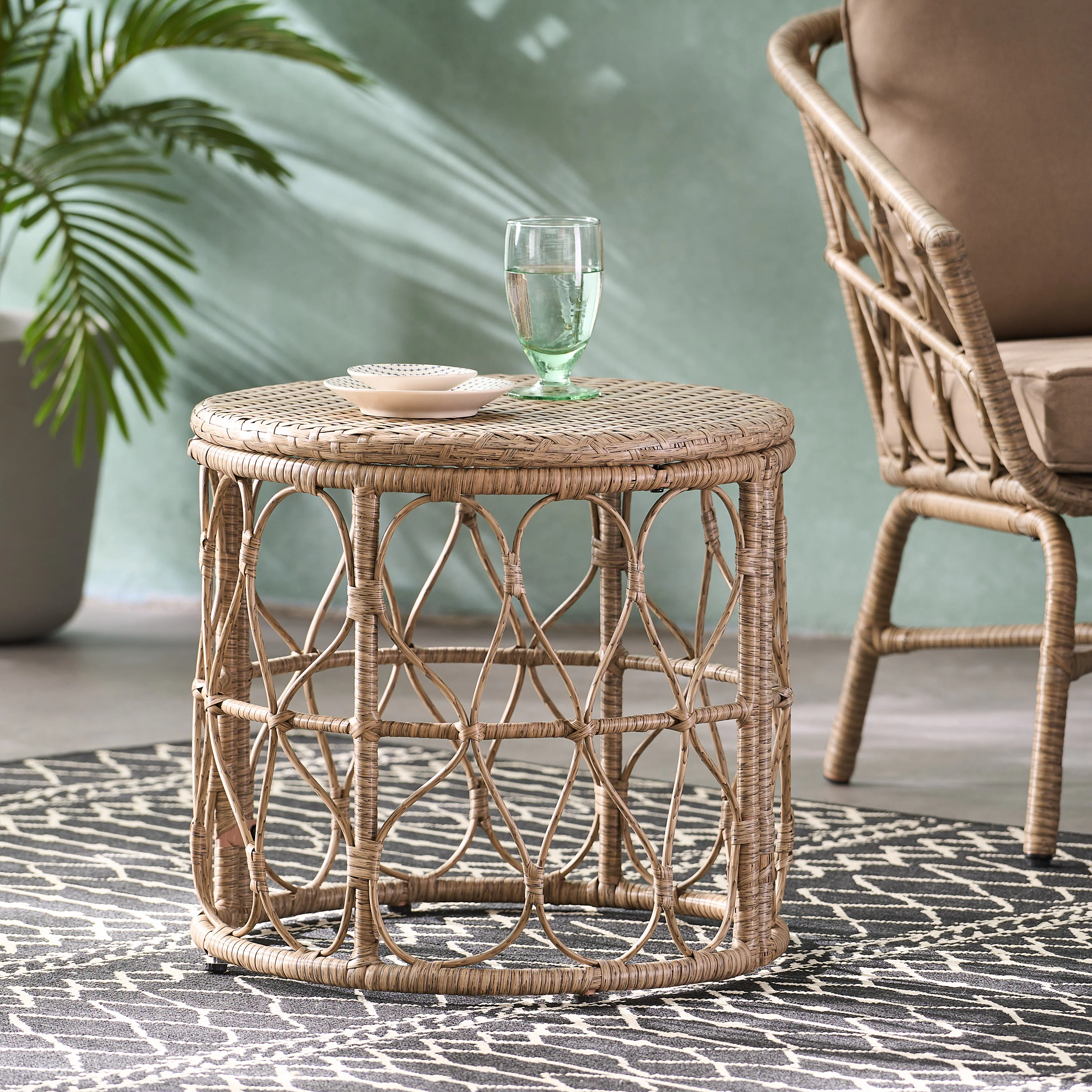 Colmar Outdoor Wicker Side Table - furnishings