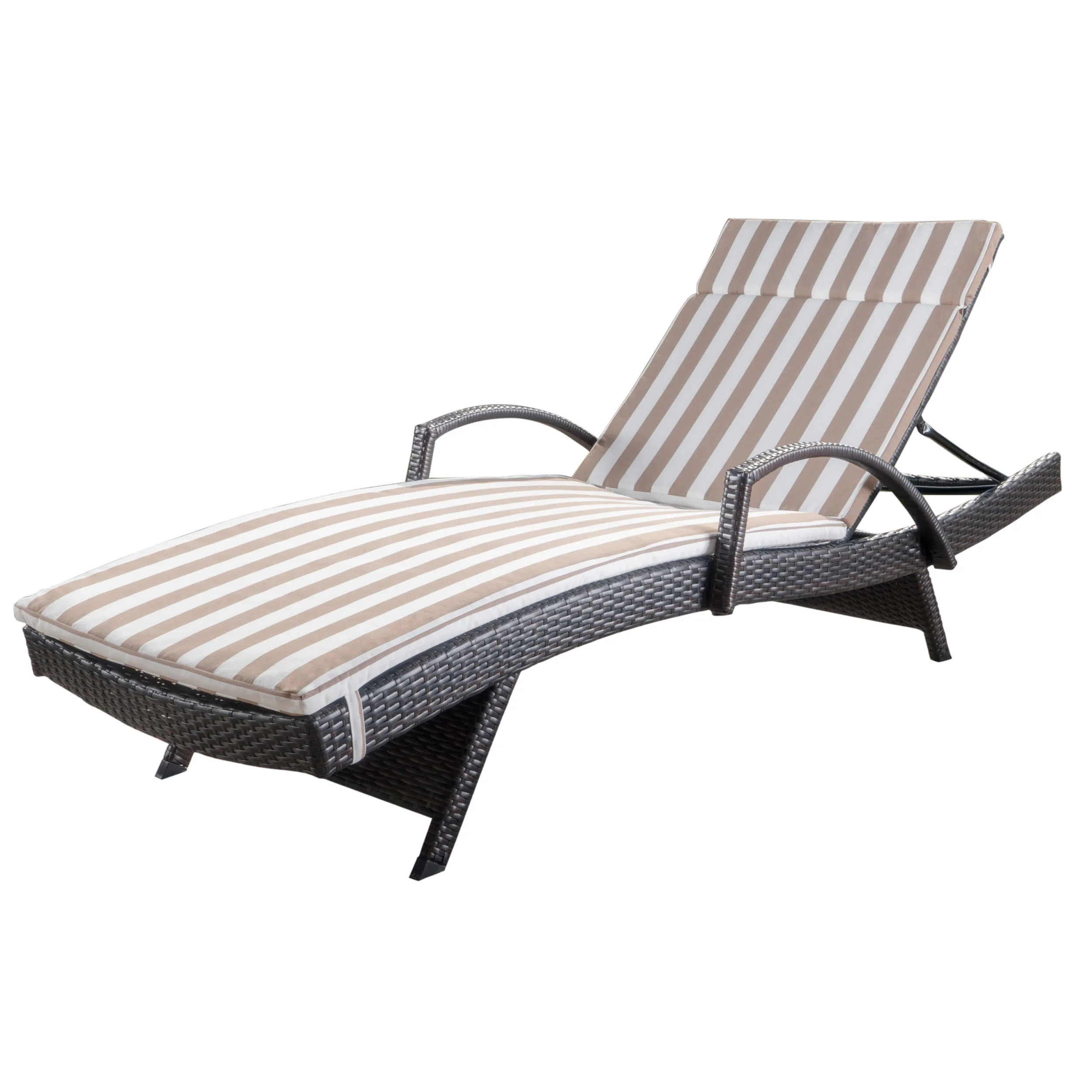 Lakeport Outdoor Wicker Lounge with Water Resistant Cushion - furnishings