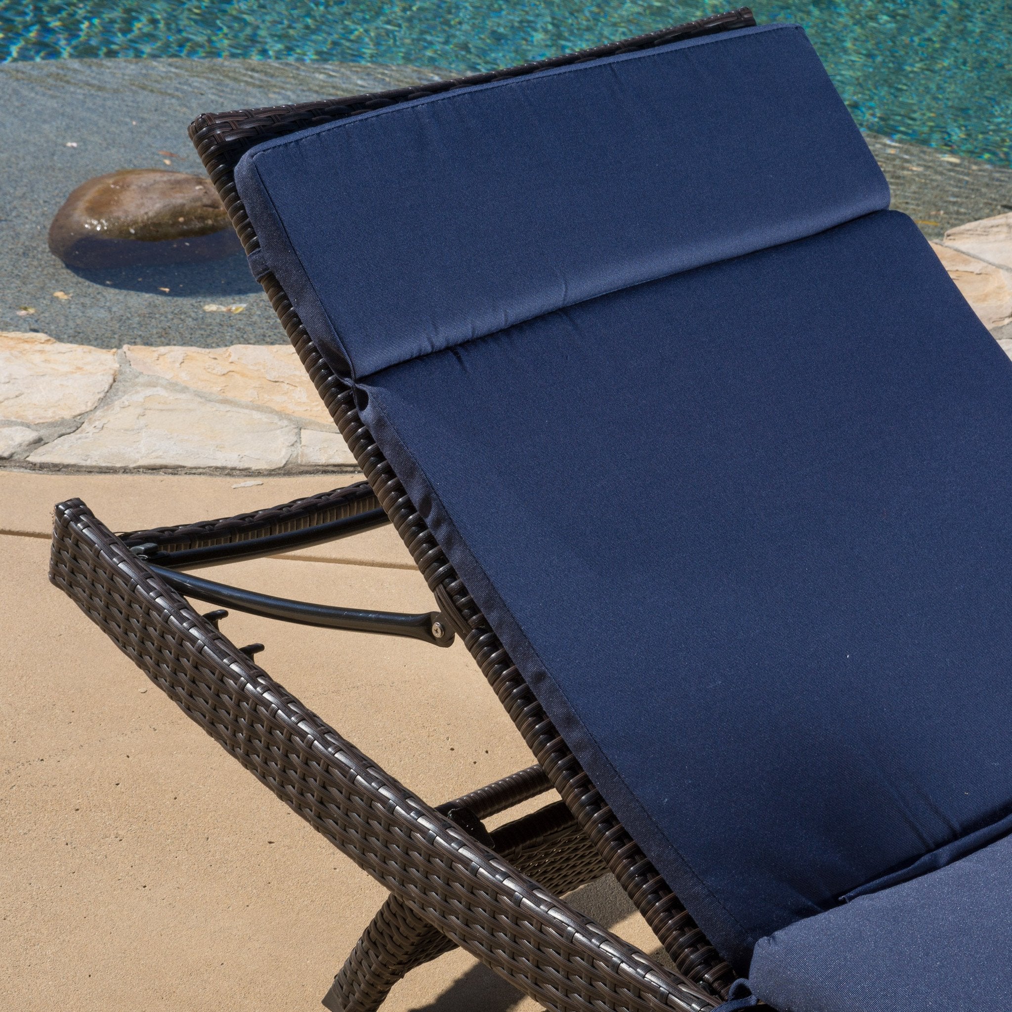 Lakeport Outdoor 3-piece Wicker Adjustable Chaise Lounge Set with Cushions - furnishings