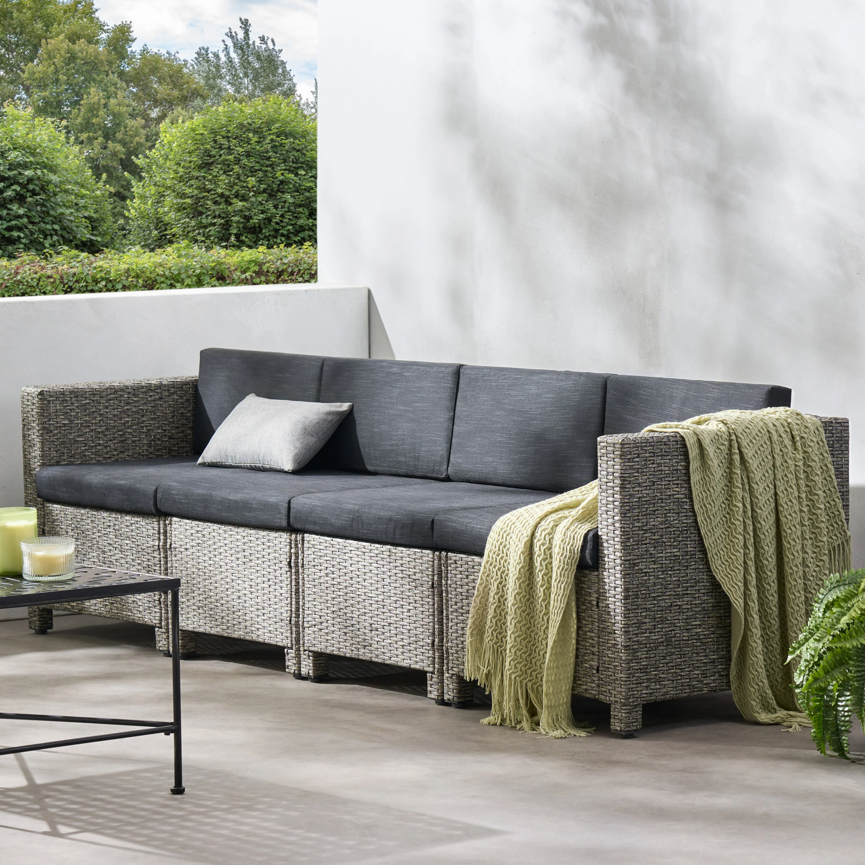 Venice Outdoor Wicker 4 Seater Sectional Sofa with Cushions - furnishings