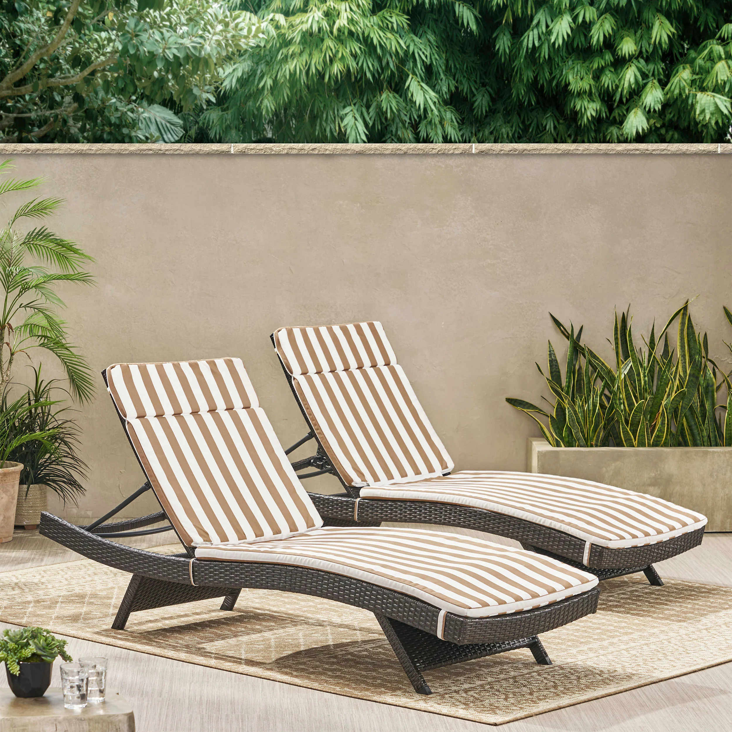 Lakeport Outdoor Wicker Lounge w/ Water Resistant Cushion (Set of 2) - furnishings